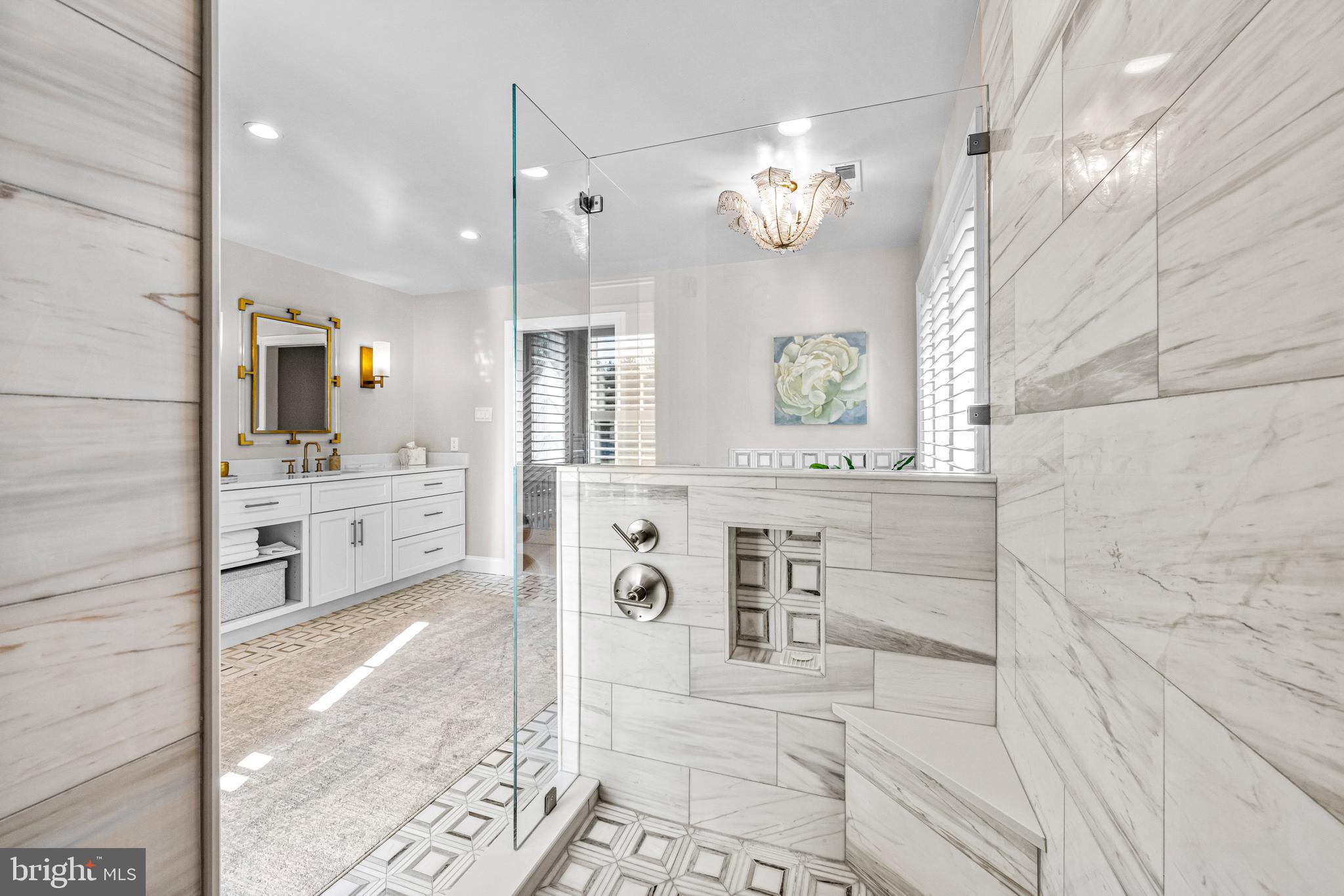 WHITEGATE - Residential