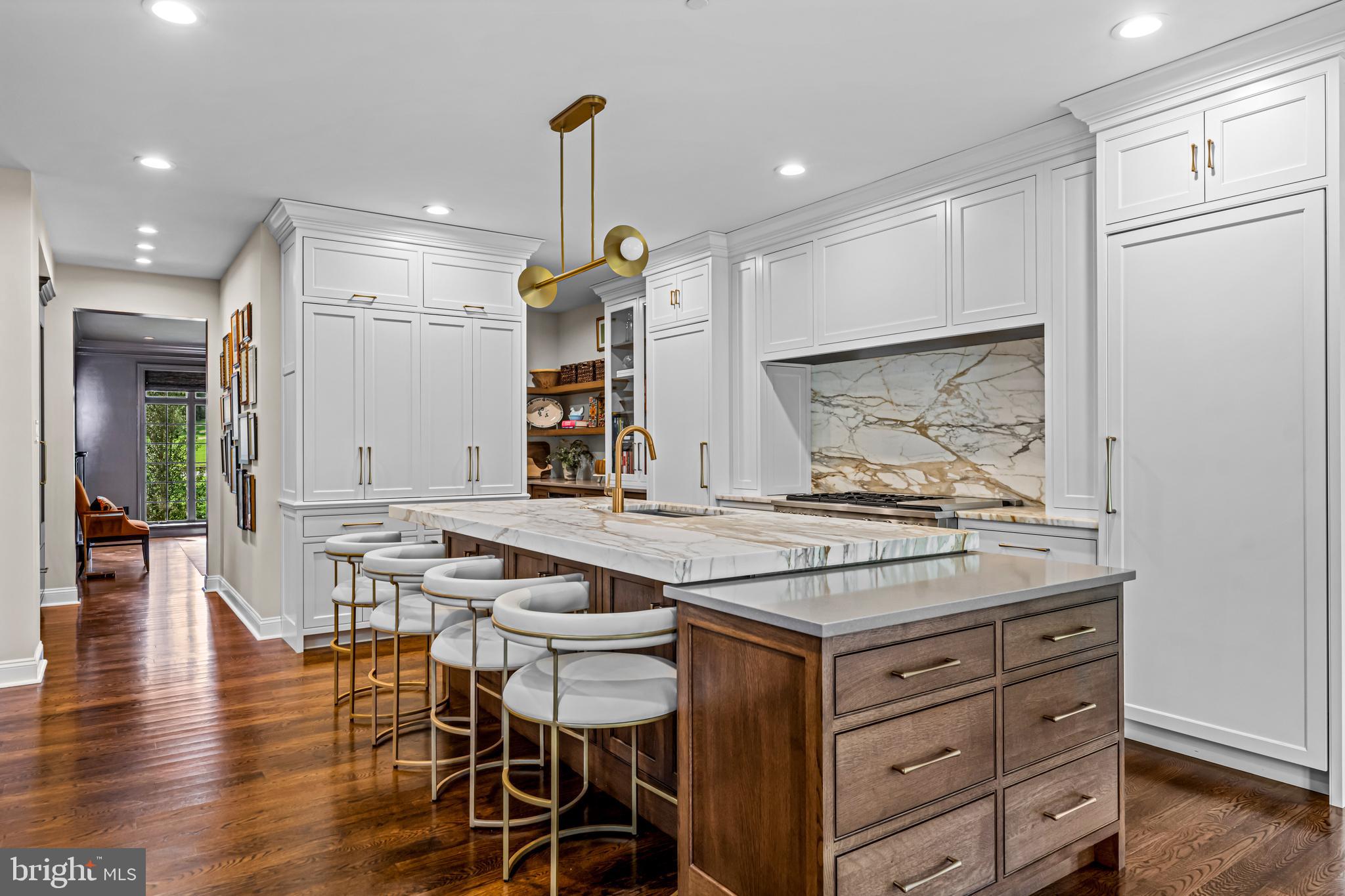 WHITEGATE - Residential