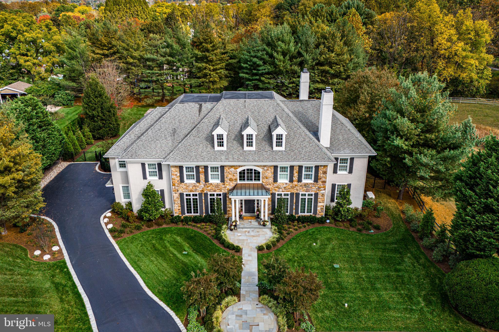 WHITEGATE - Residential