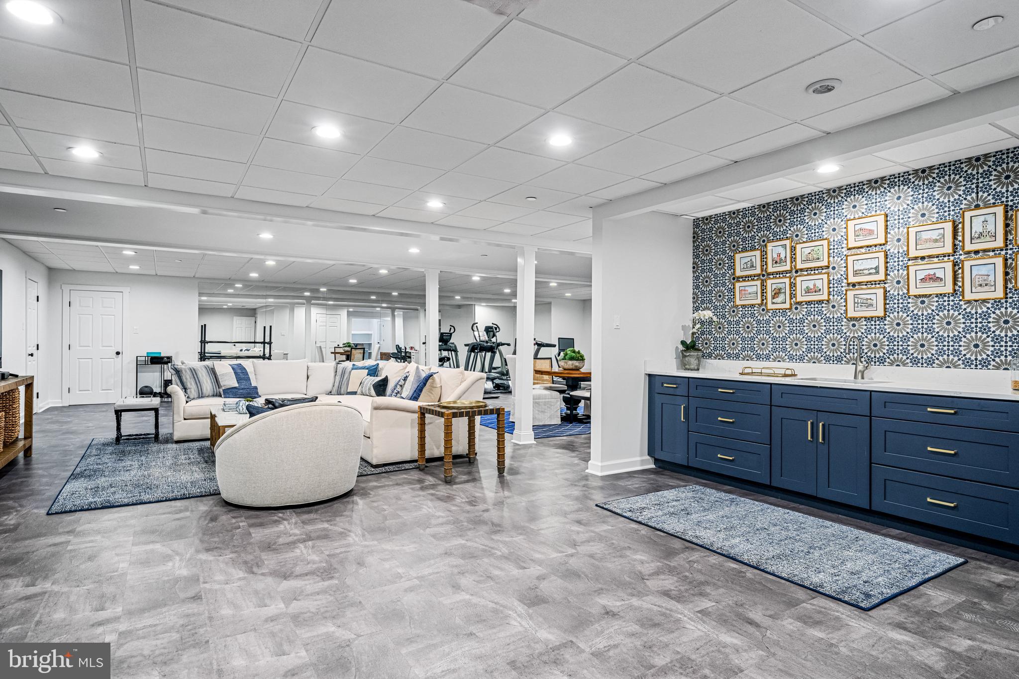 WHITEGATE - Residential