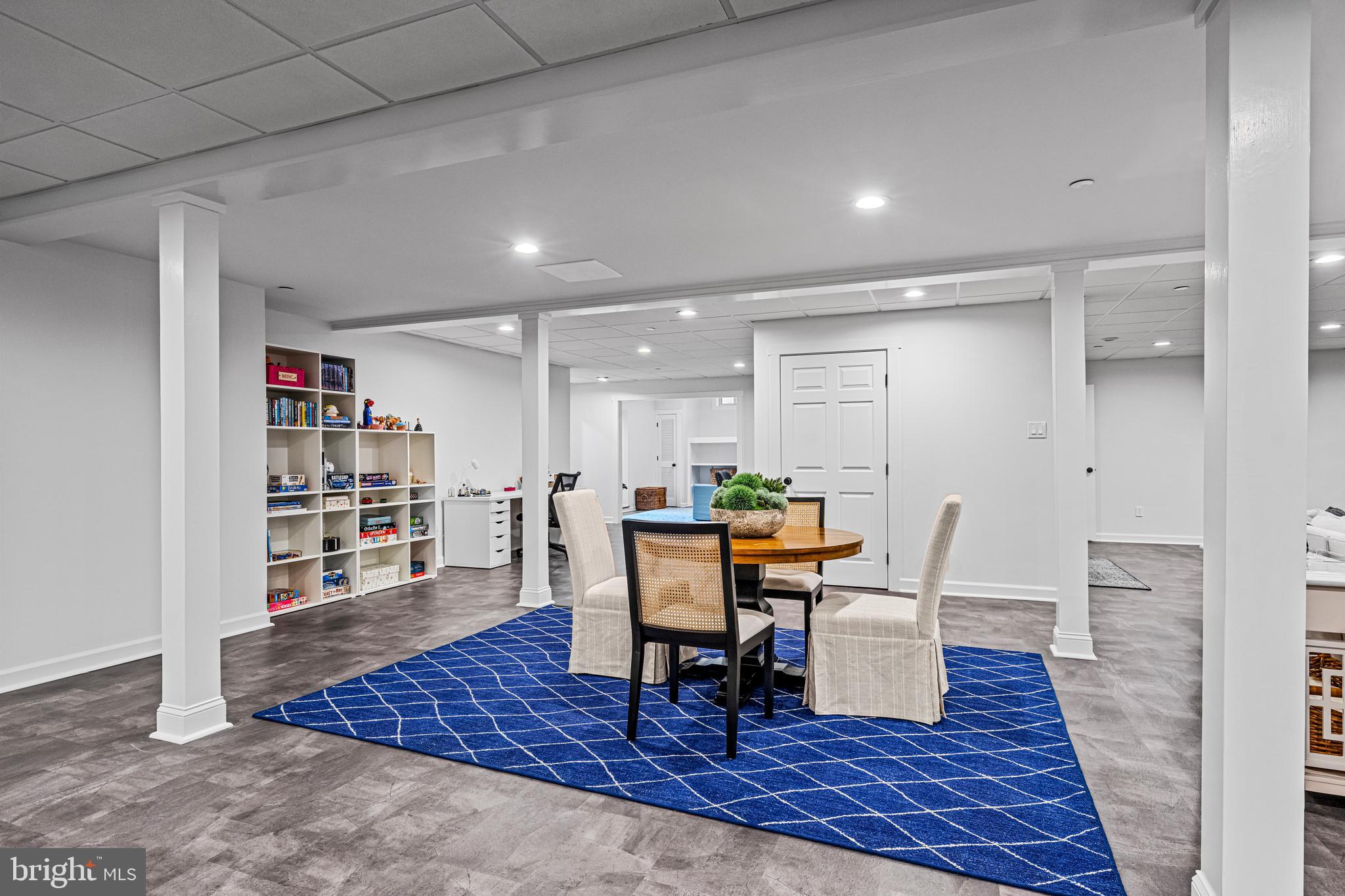 WHITEGATE - Residential