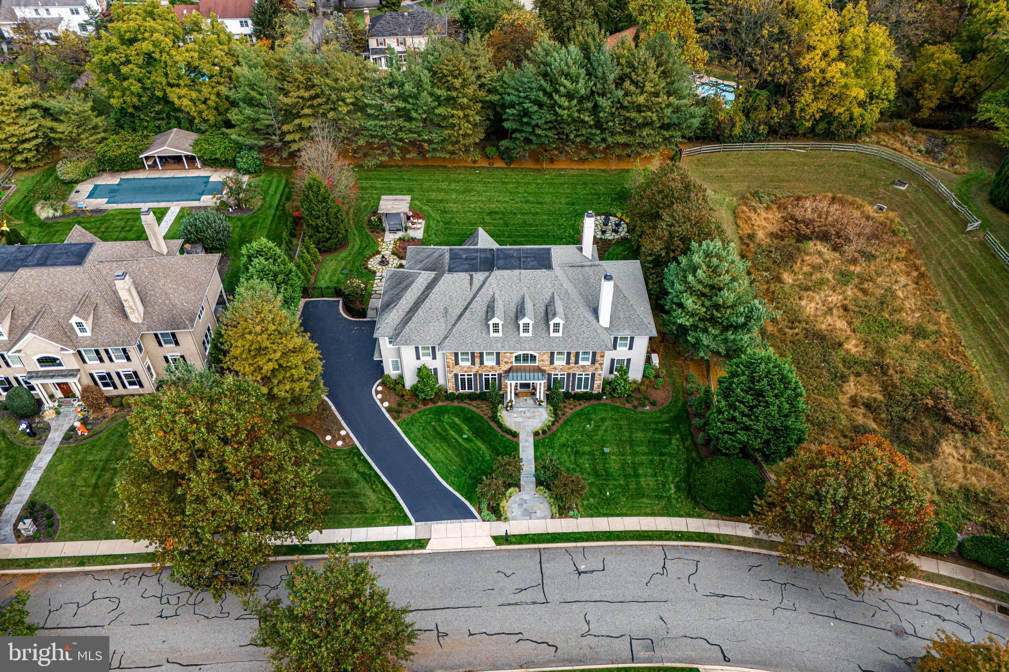 WHITEGATE - Residential