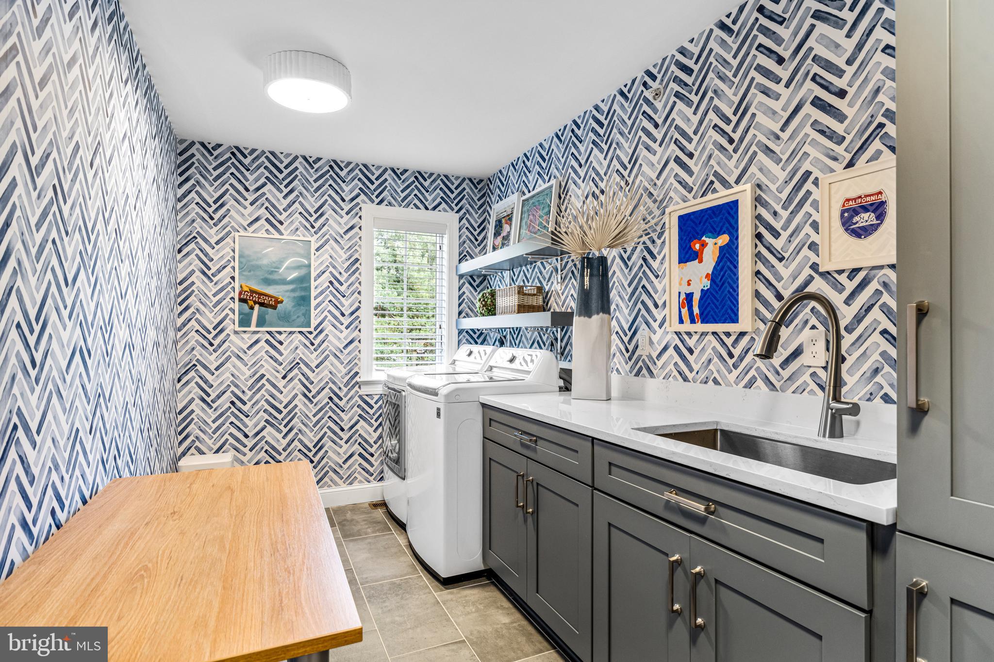 WHITEGATE - Residential