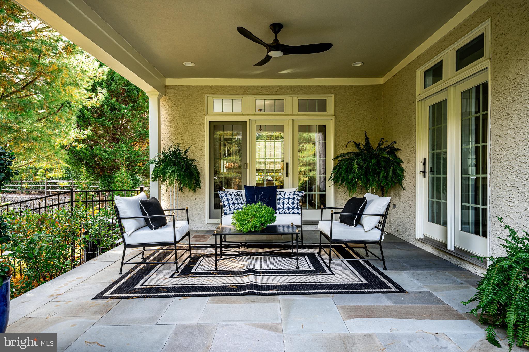 WHITEGATE - Residential