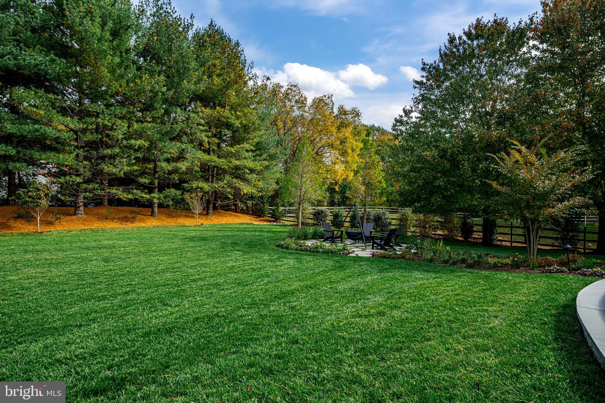 WHITEGATE - Residential