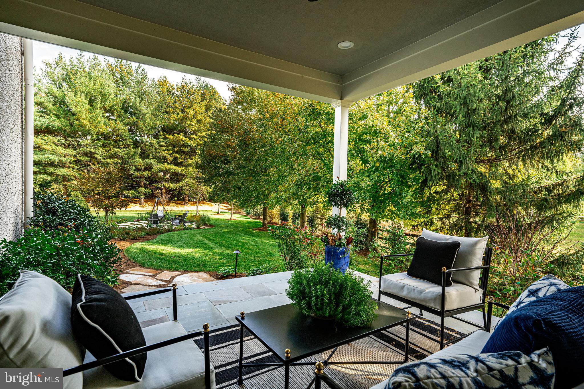 WHITEGATE - Residential