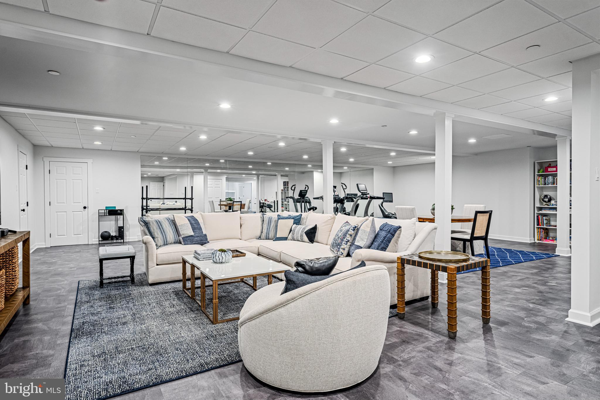 WHITEGATE - Residential