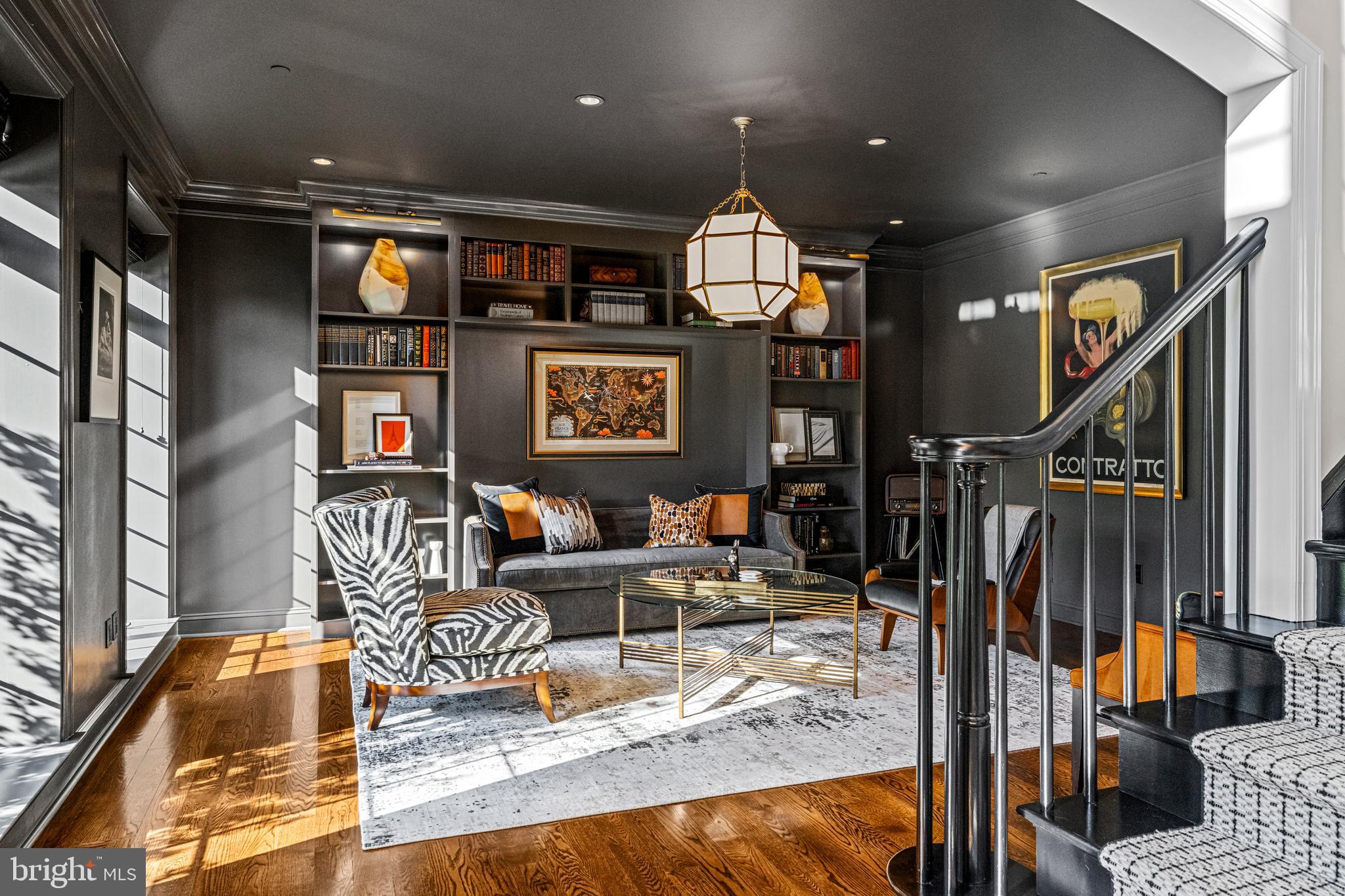 WHITEGATE - Residential