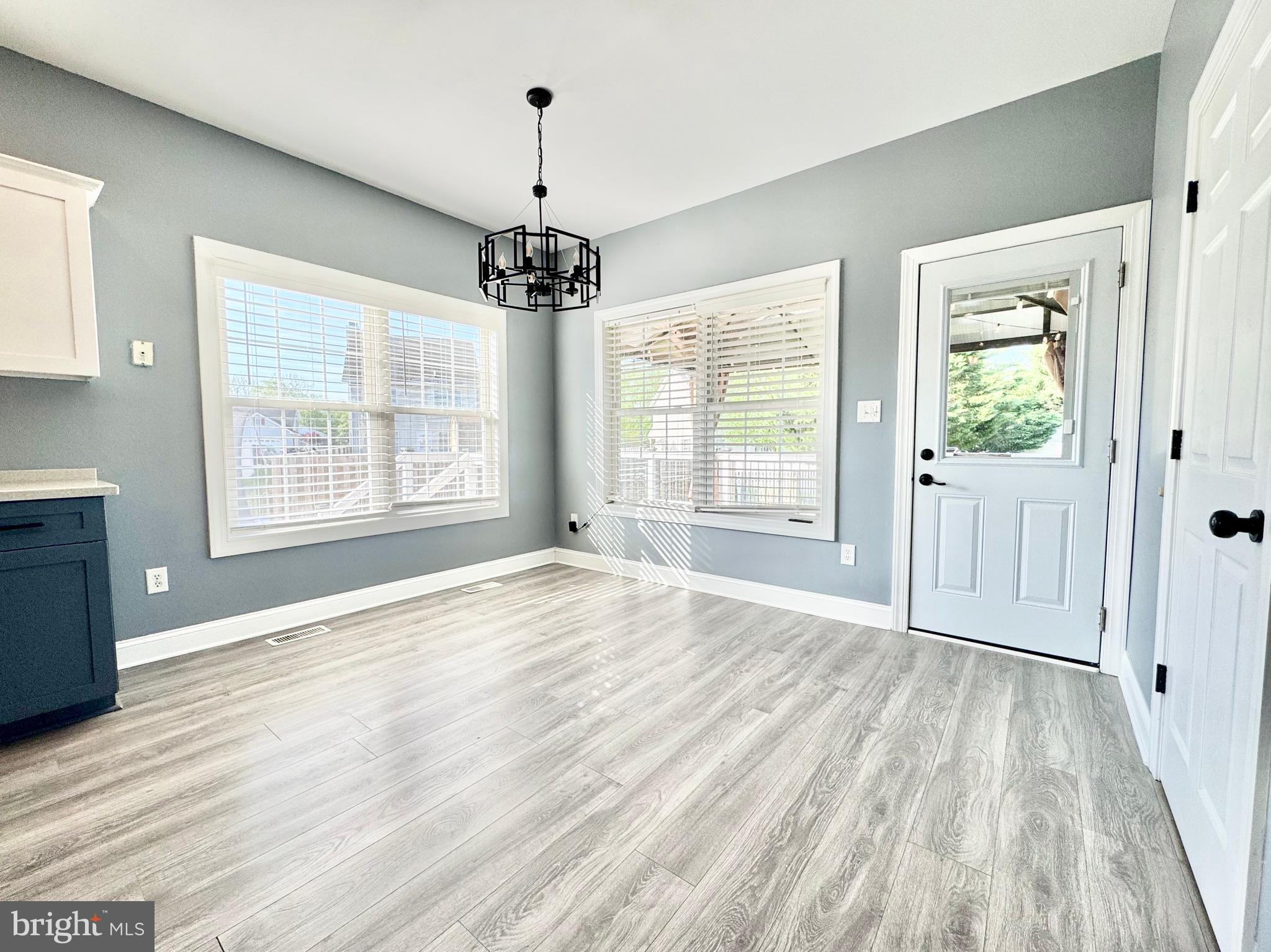 HIDDEN POND - Residential