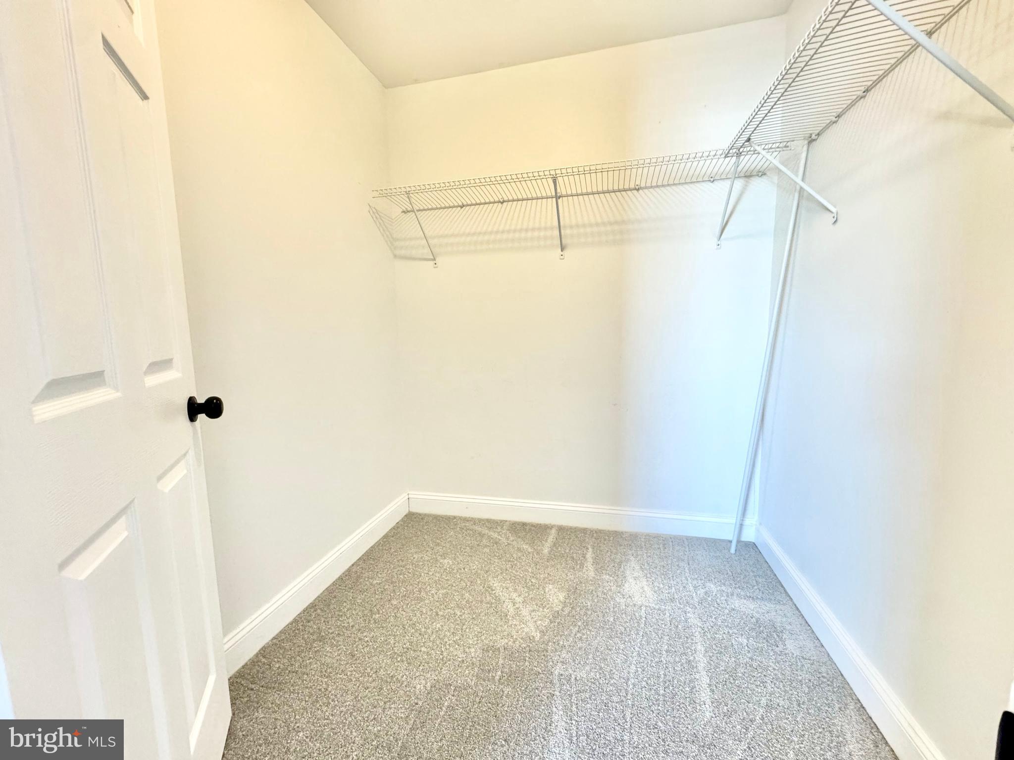 HIDDEN POND - Residential