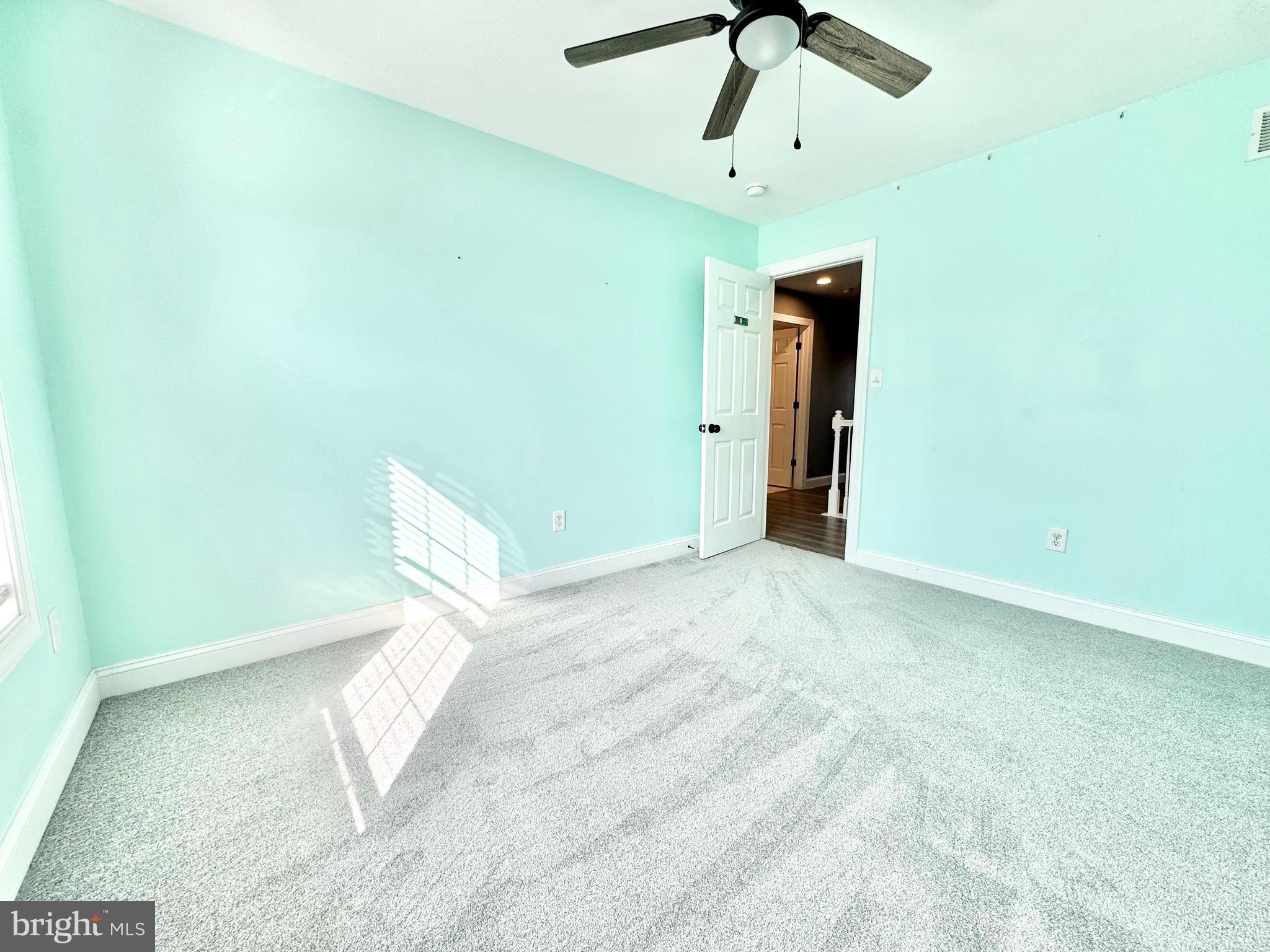 HIDDEN POND - Residential