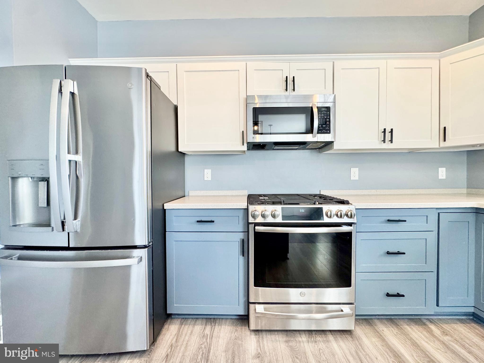 HIDDEN POND - Residential