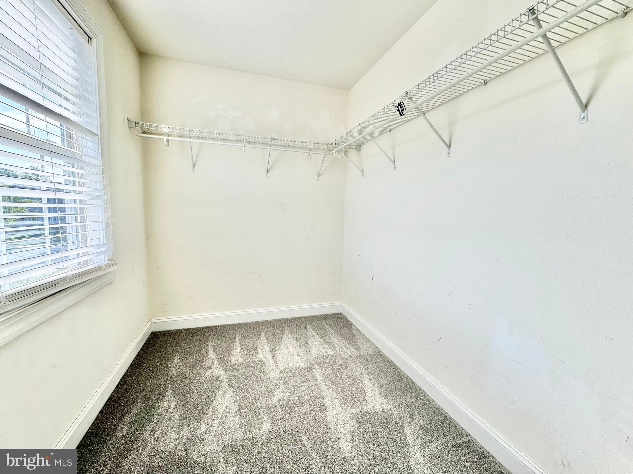 HIDDEN POND - Residential