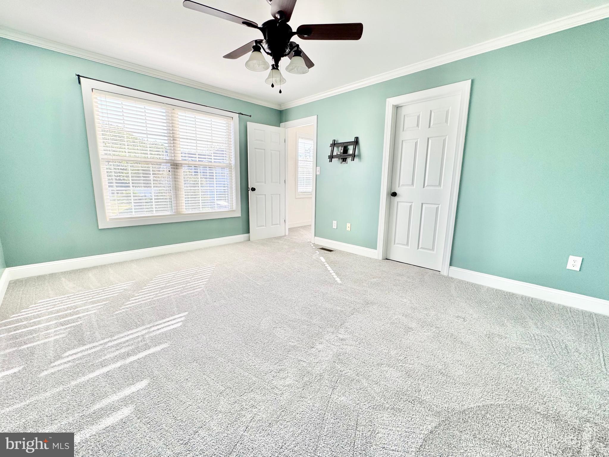 HIDDEN POND - Residential