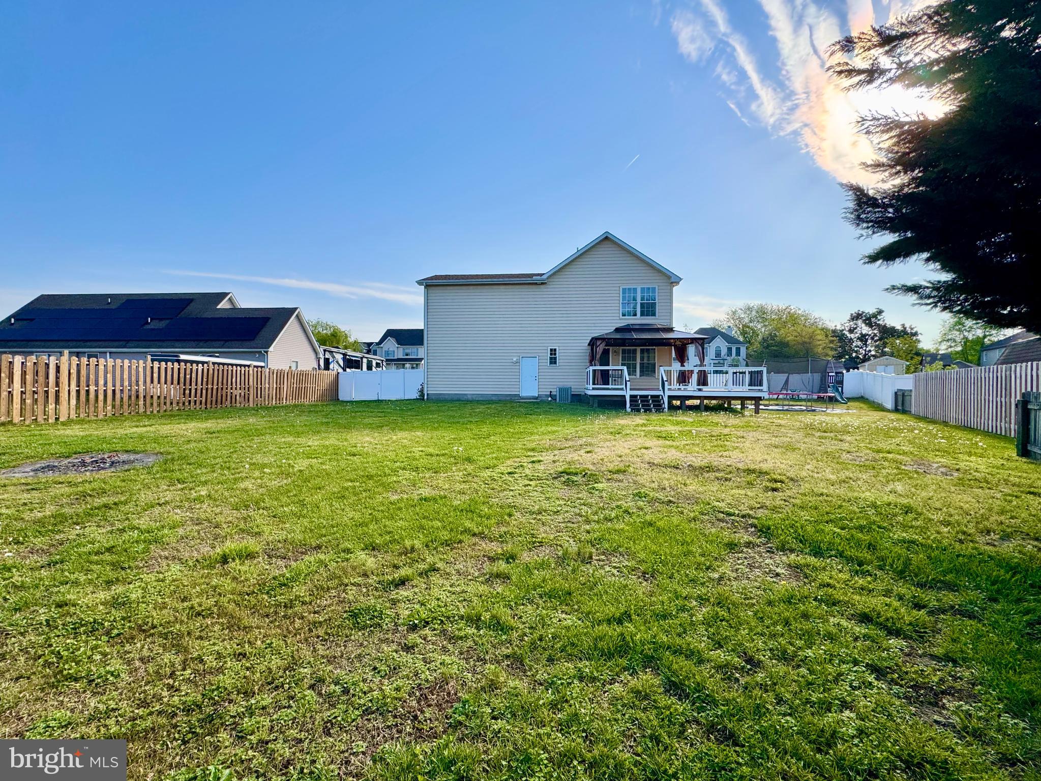 HIDDEN POND - Residential