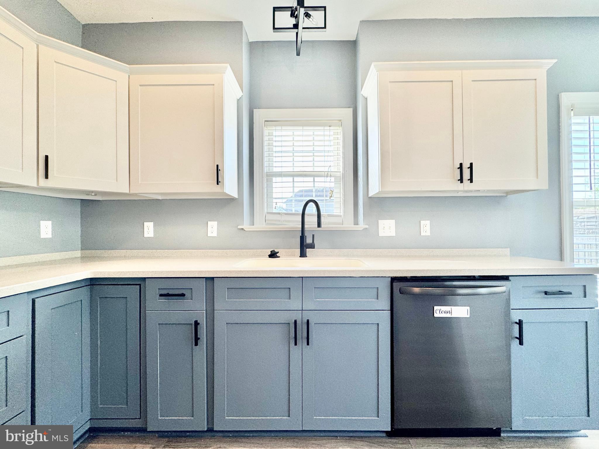 HIDDEN POND - Residential