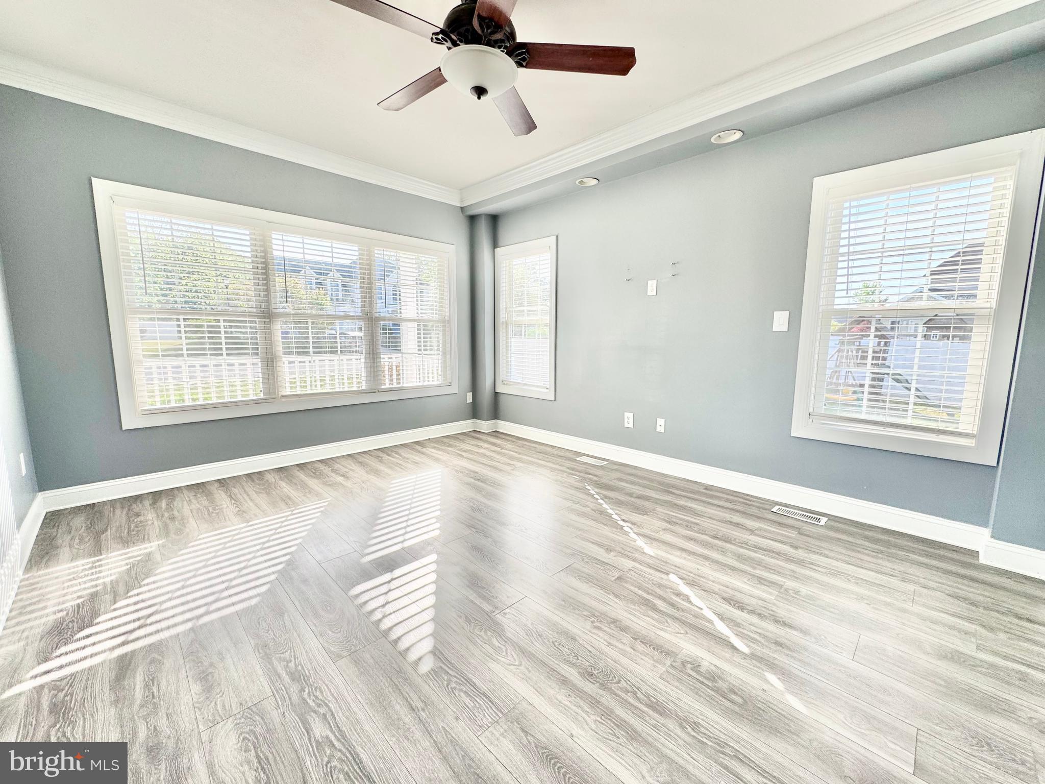 HIDDEN POND - Residential