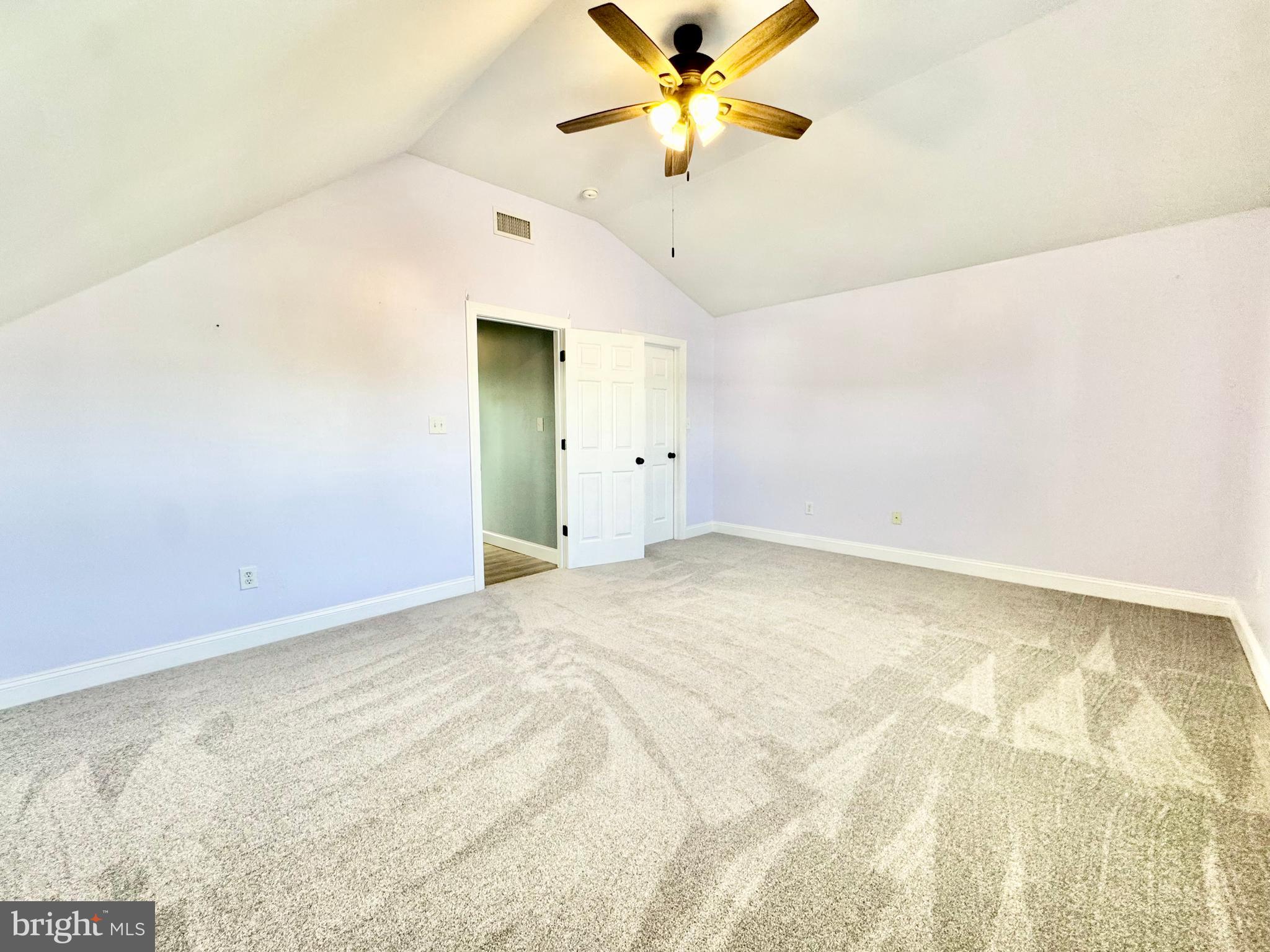 HIDDEN POND - Residential