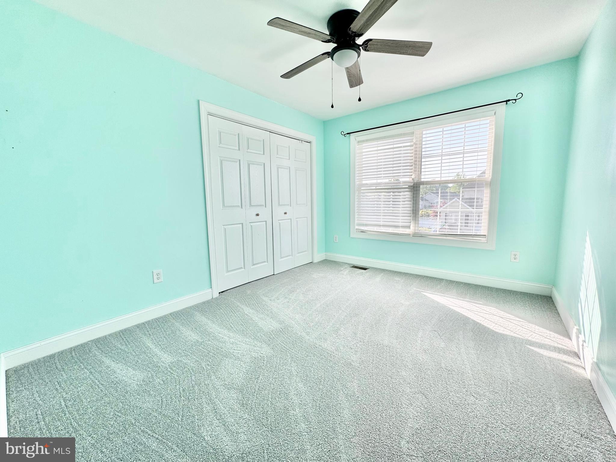 HIDDEN POND - Residential