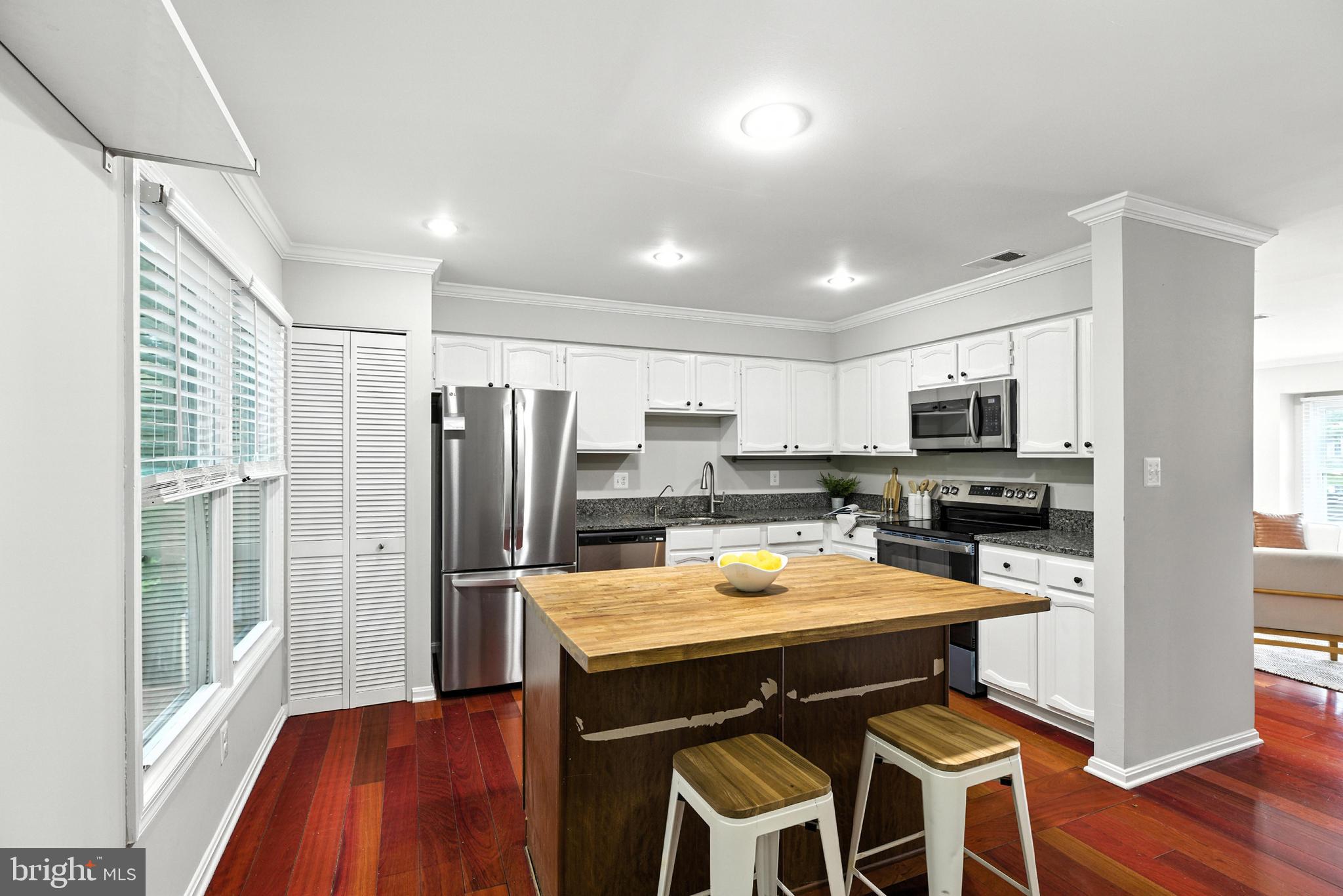 HERITAGE CROSSING - Residential