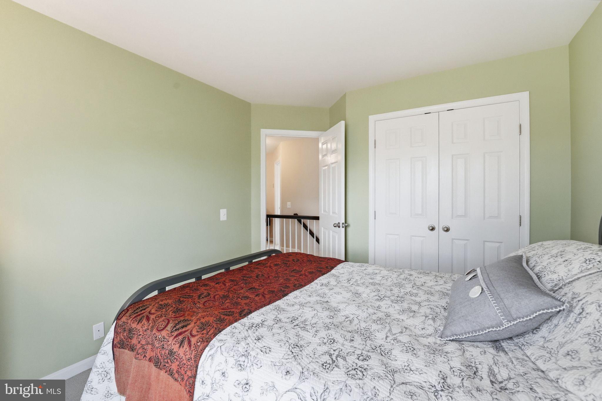 VIRGINIA OAKS - Residential