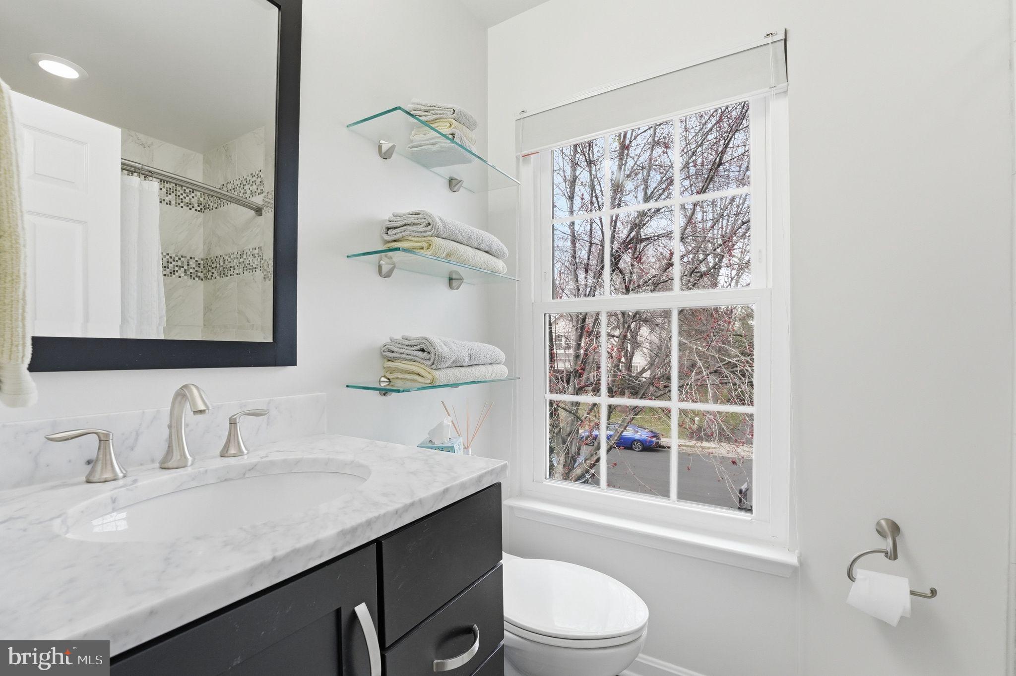 VIRGINIA OAKS - Residential