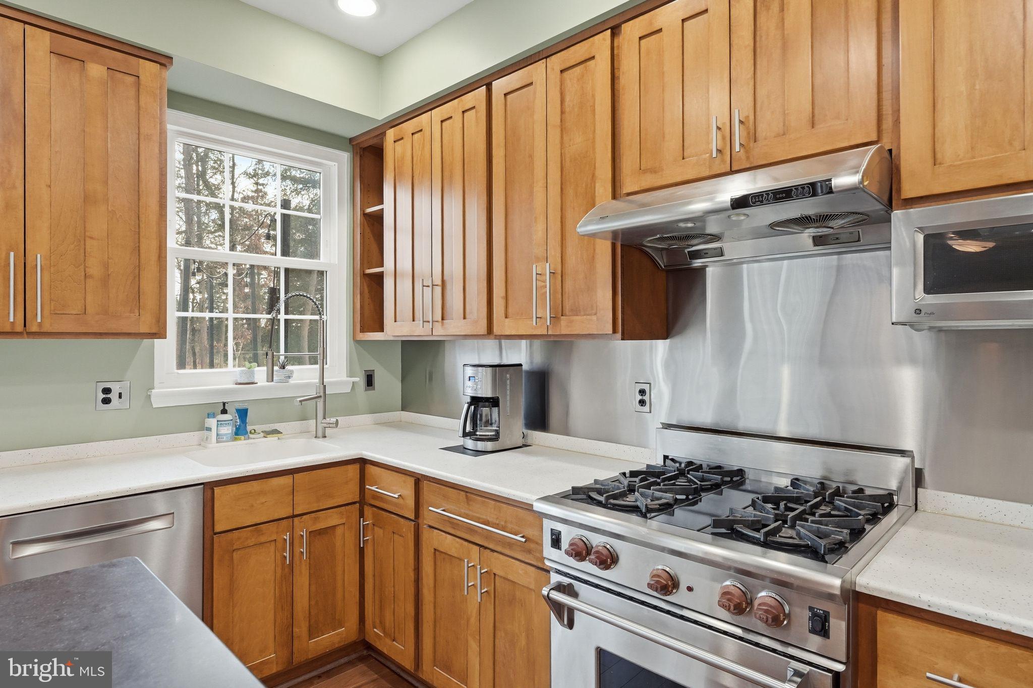 VIRGINIA OAKS - Residential