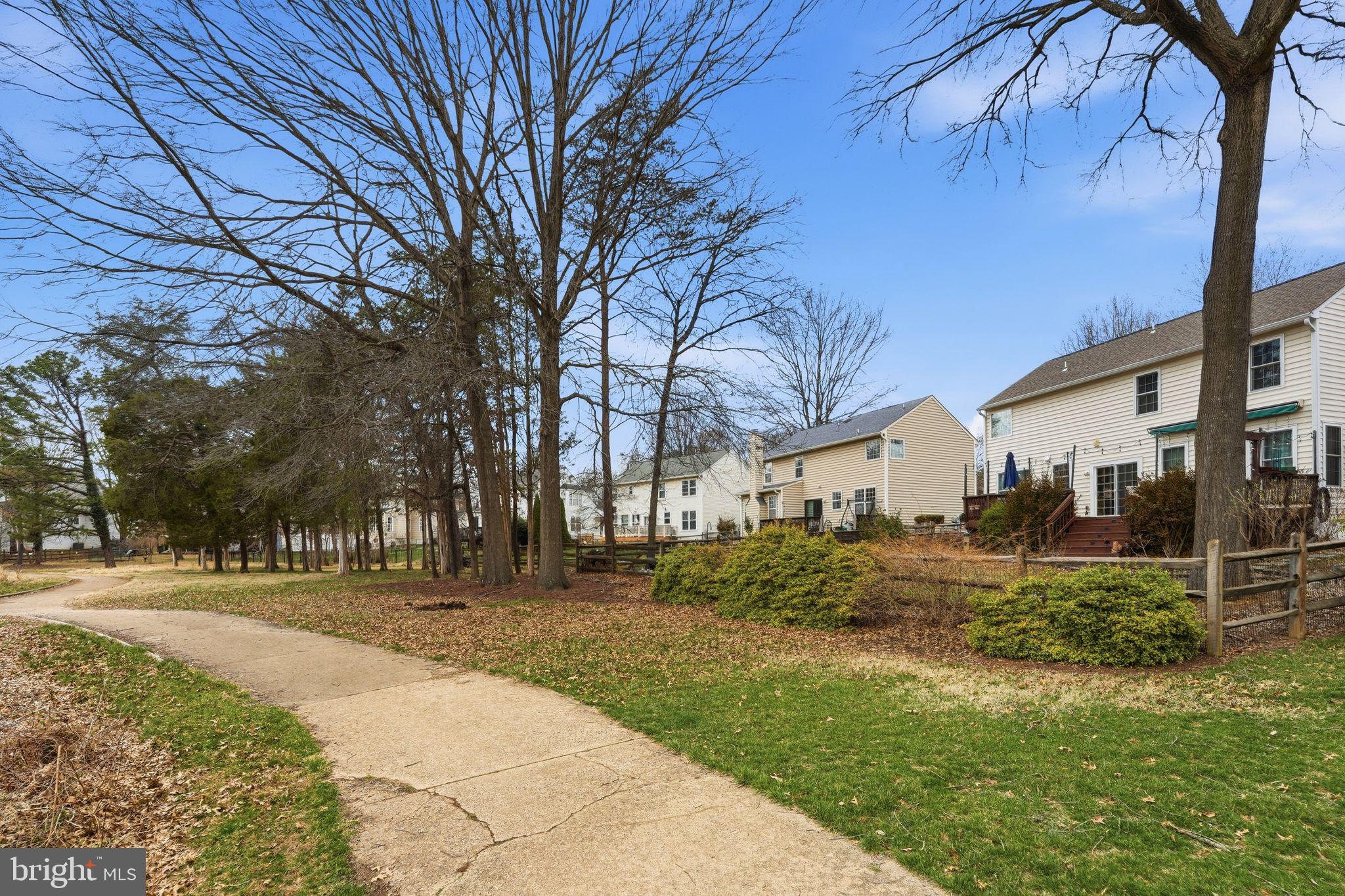 VIRGINIA OAKS - Residential