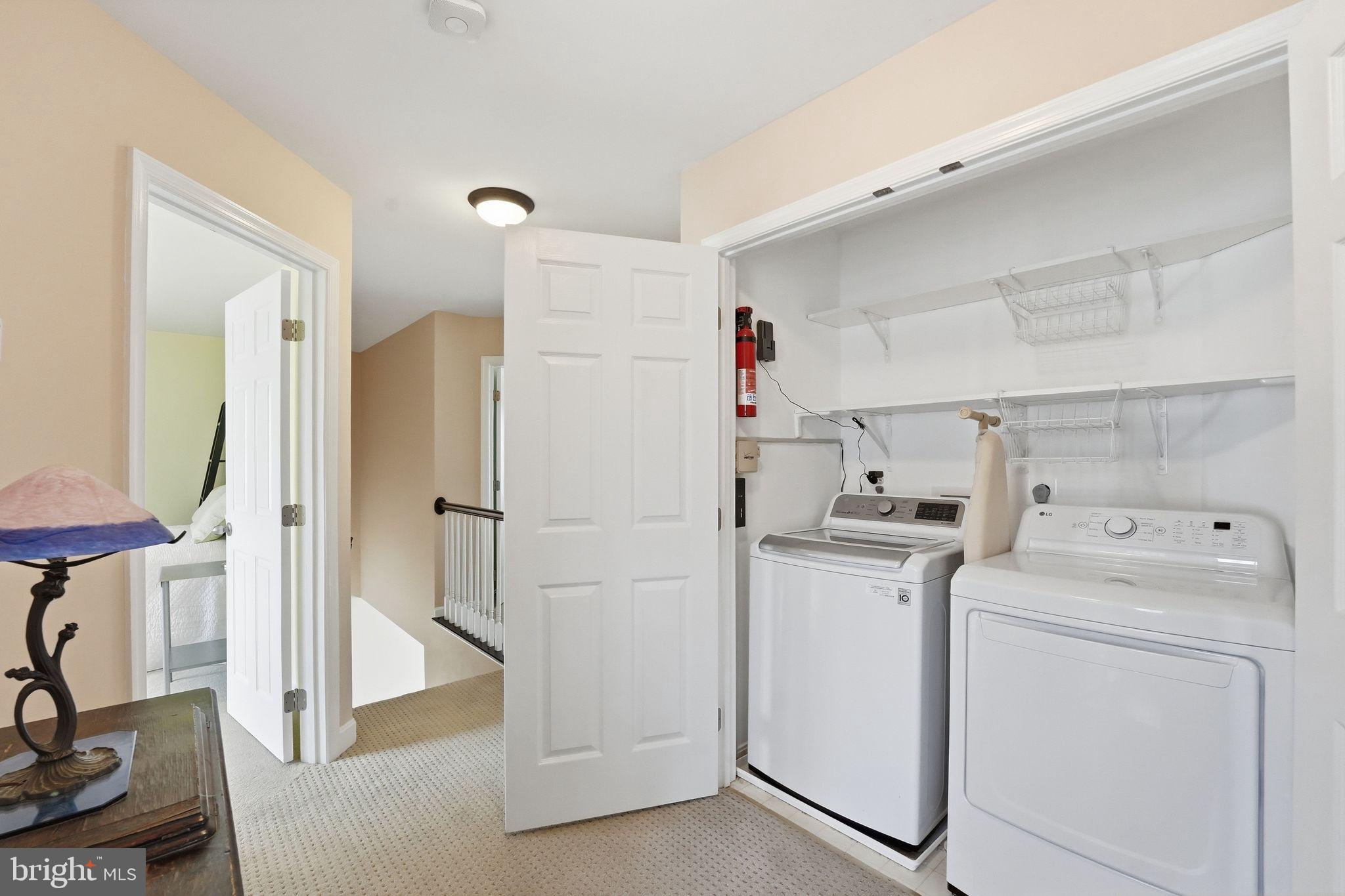 VIRGINIA OAKS - Residential