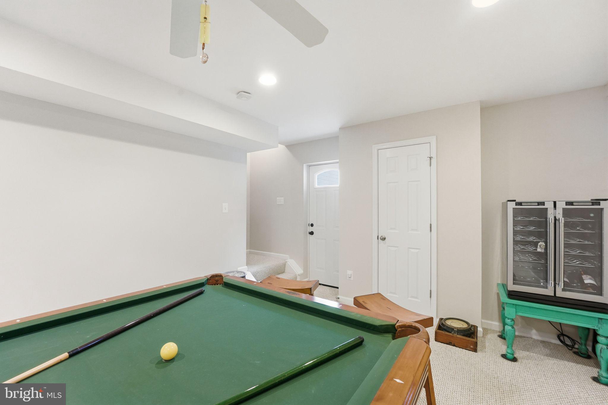 VIRGINIA OAKS - Residential