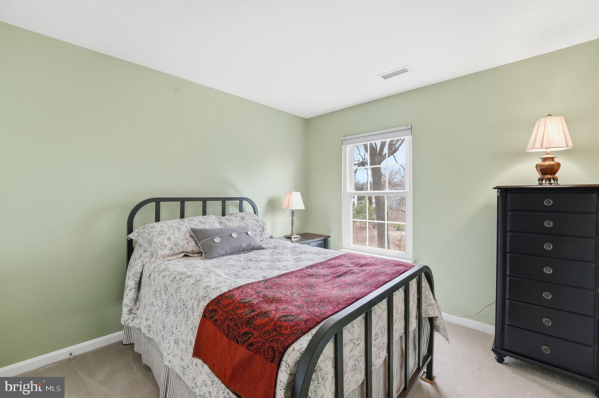 VIRGINIA OAKS - Residential