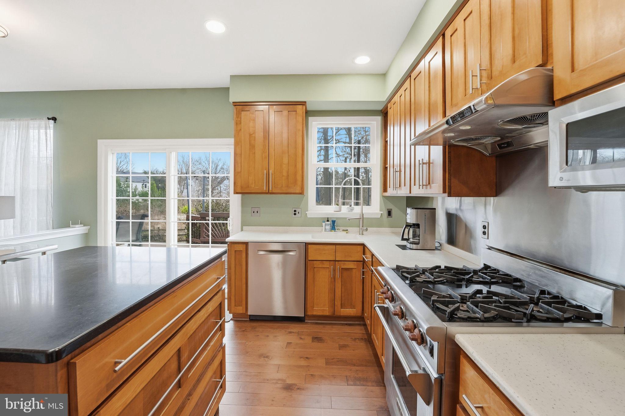 VIRGINIA OAKS - Residential