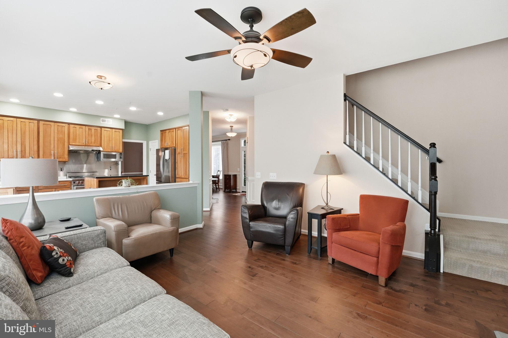 VIRGINIA OAKS - Residential