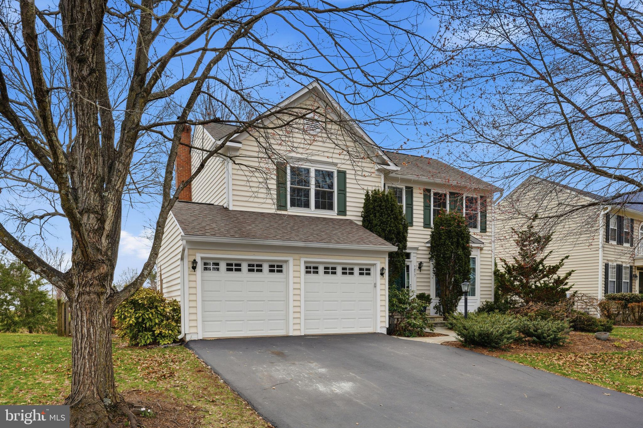 VIRGINIA OAKS - Residential