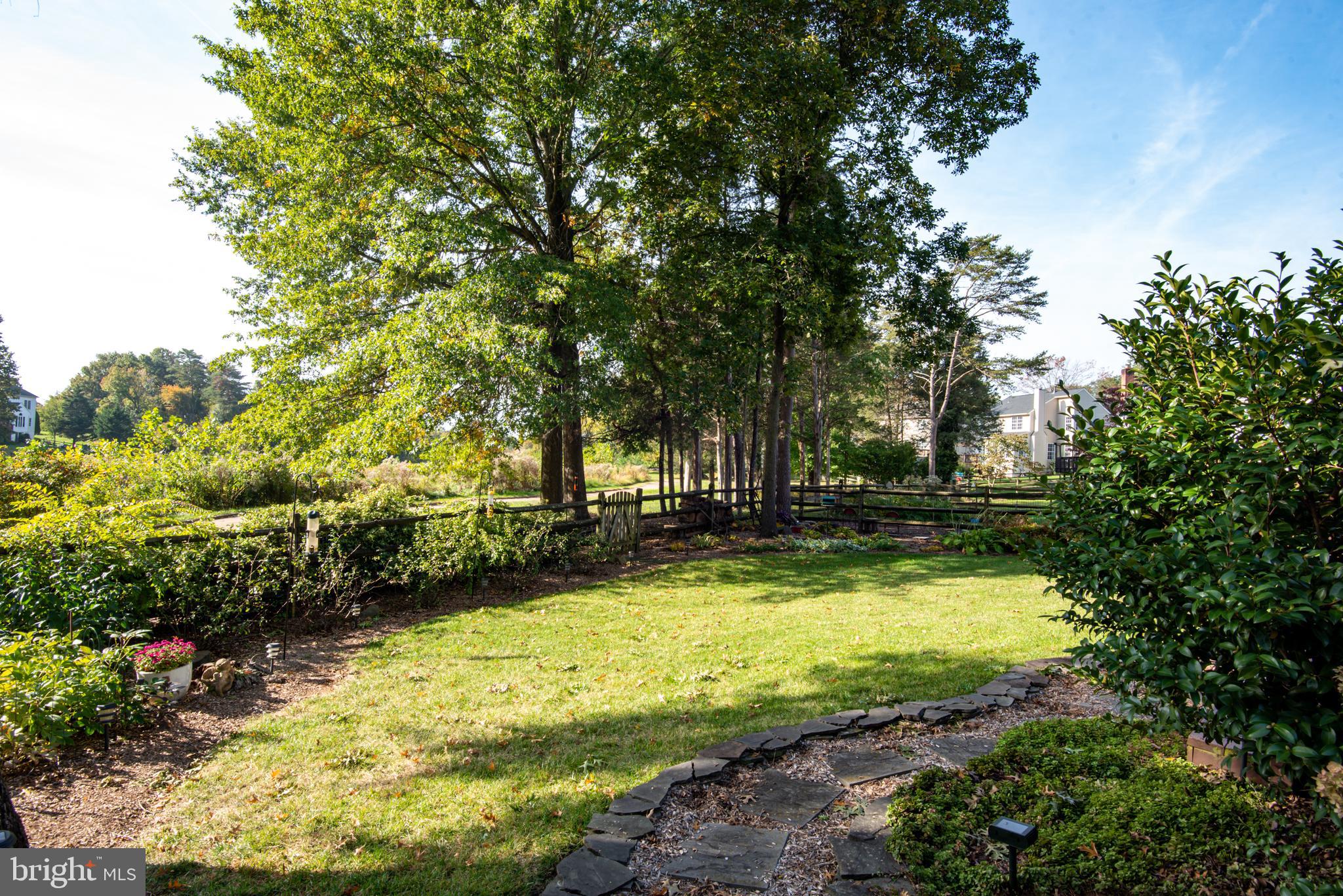 VIRGINIA OAKS - Residential