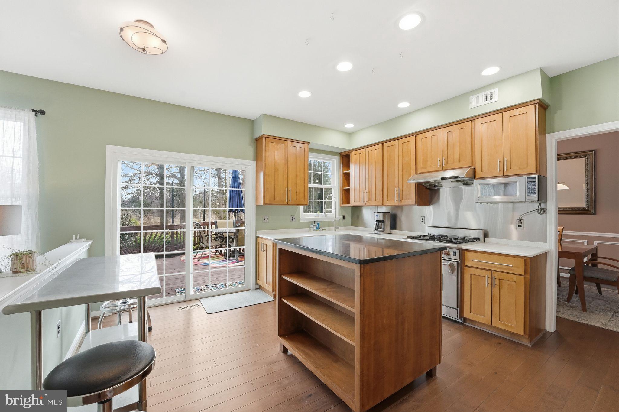 VIRGINIA OAKS - Residential