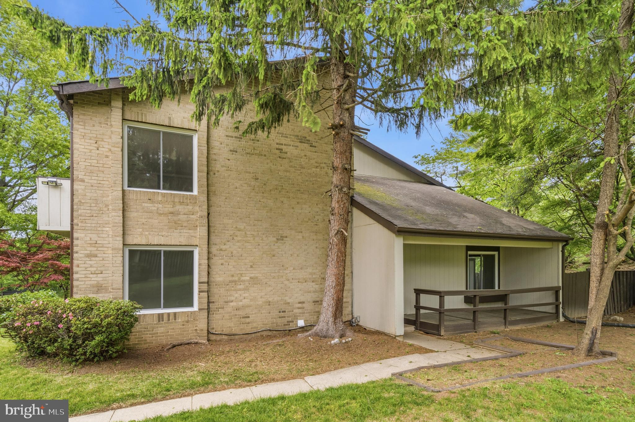 CHARLENE - Residential