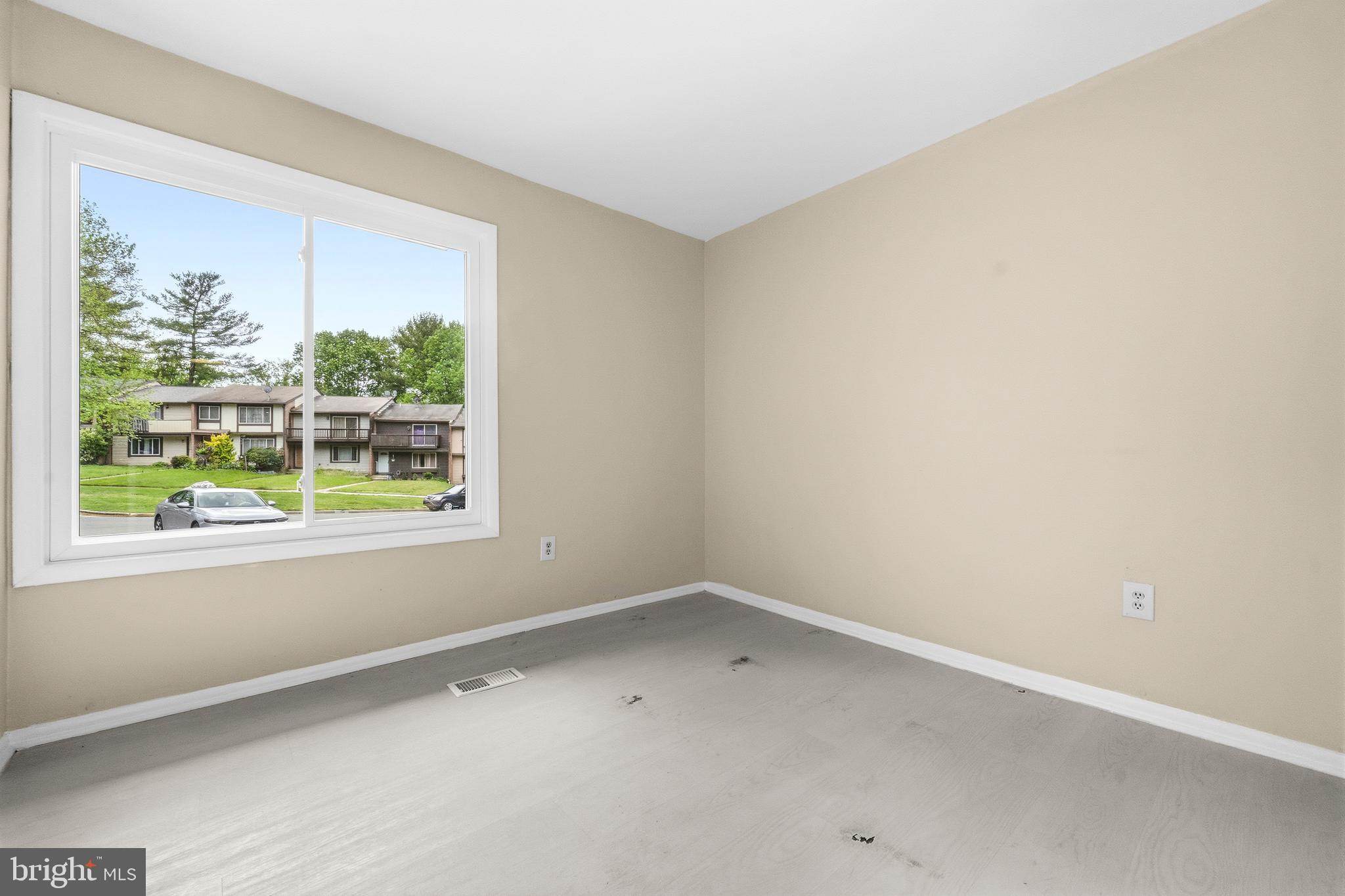 CHARLENE - Residential