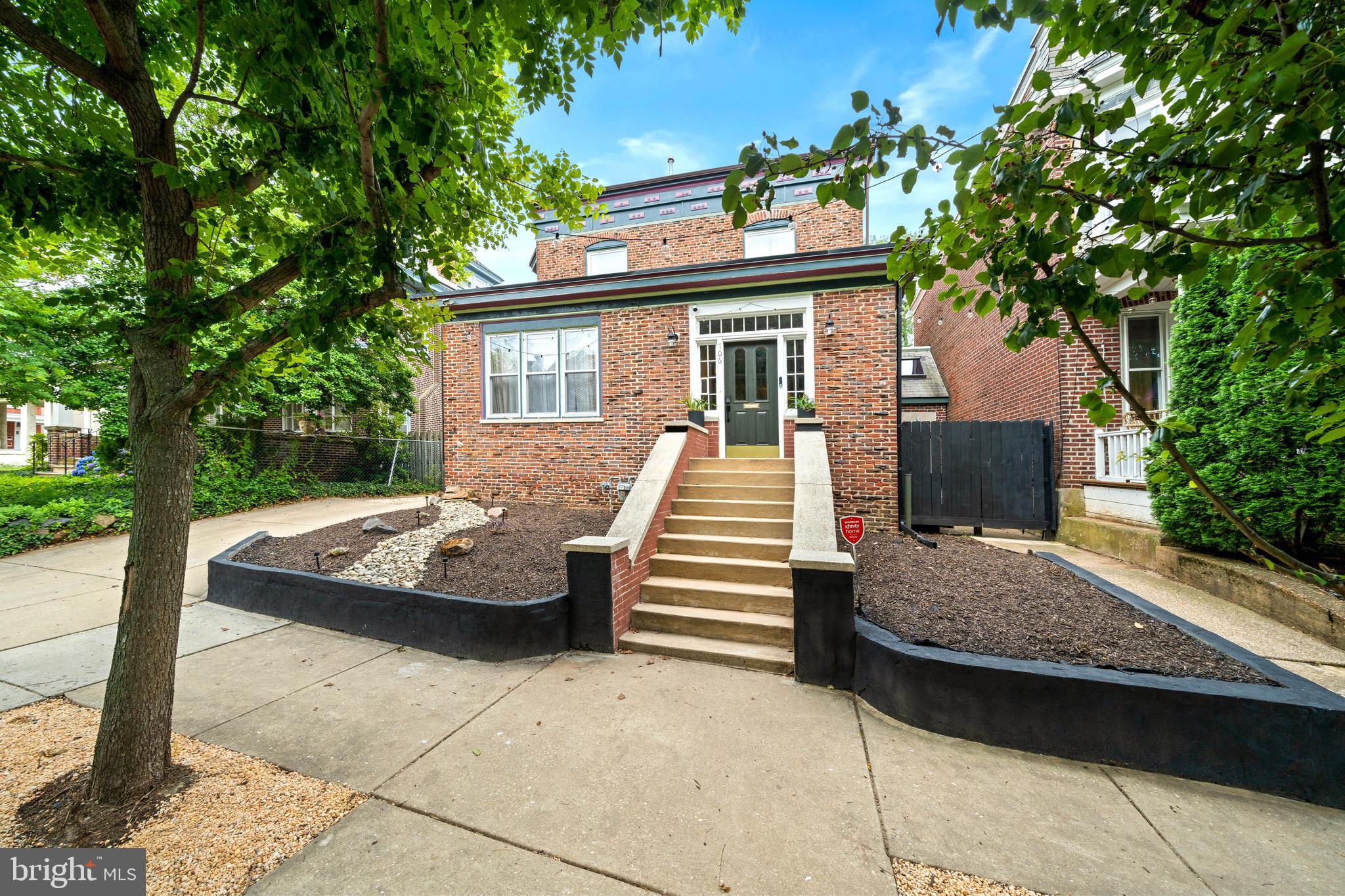 706 N RODNEY STREET