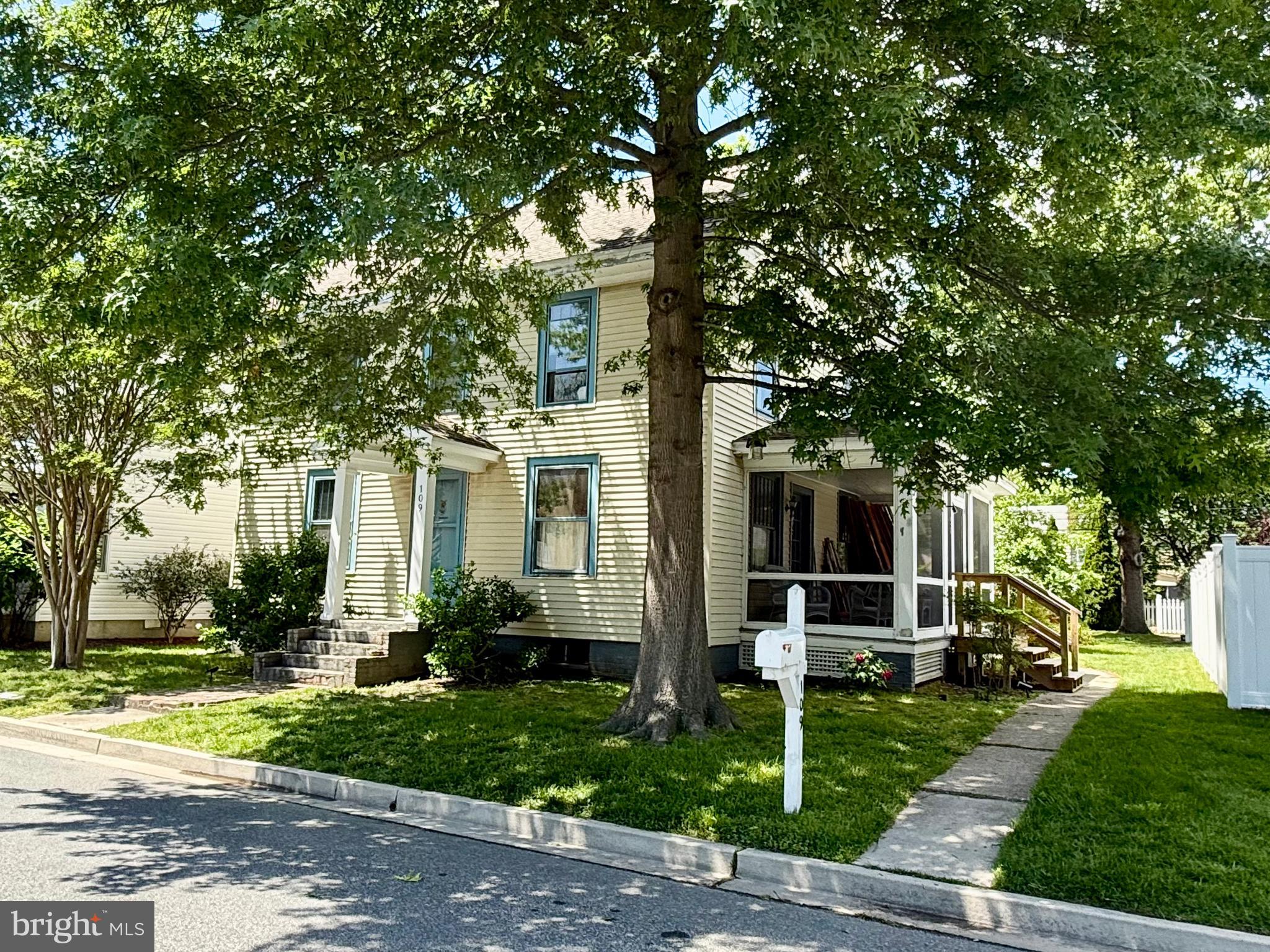 109 CHEW AVENUE W