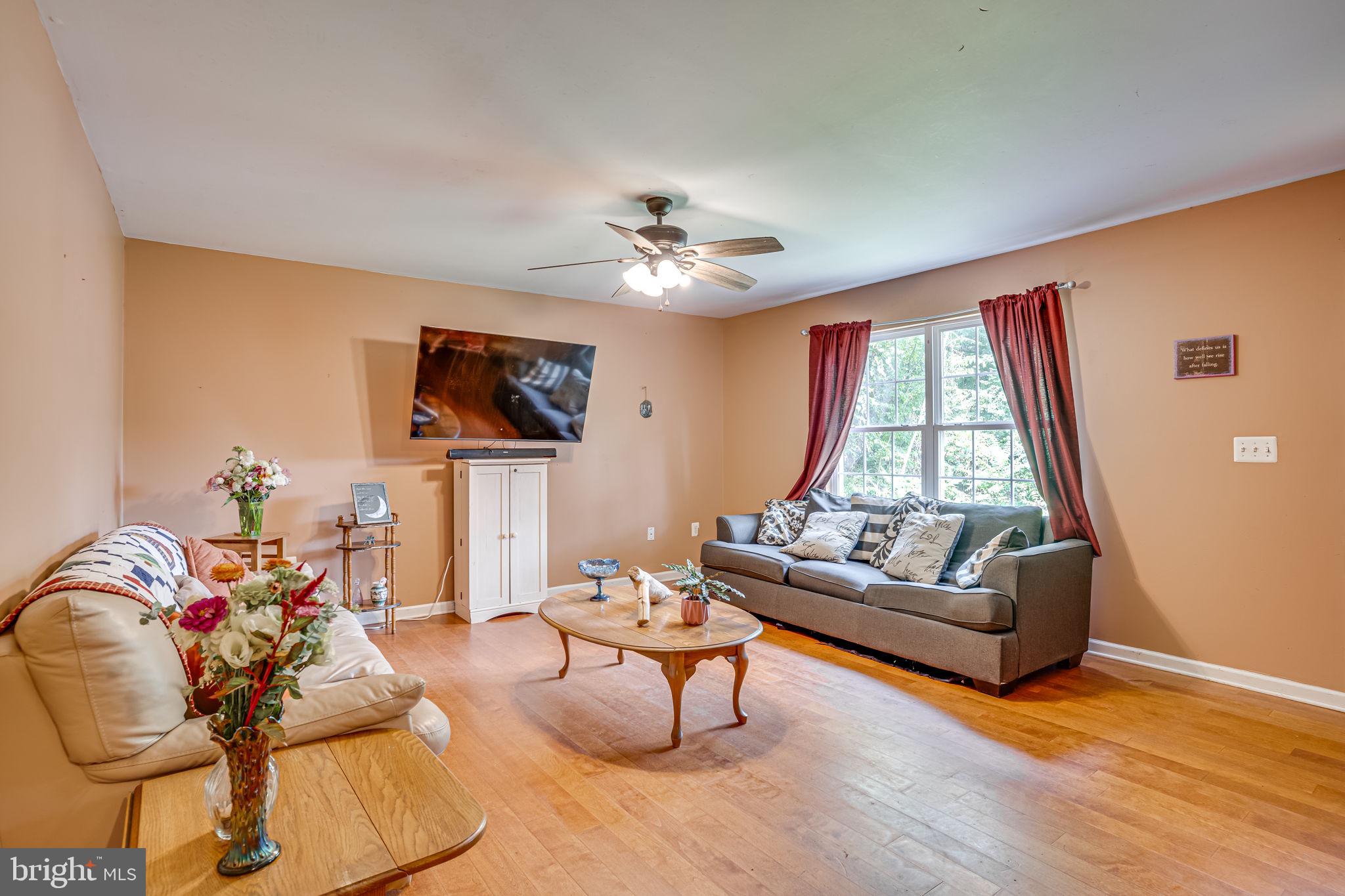 CHESTNUT ACRES - Residential