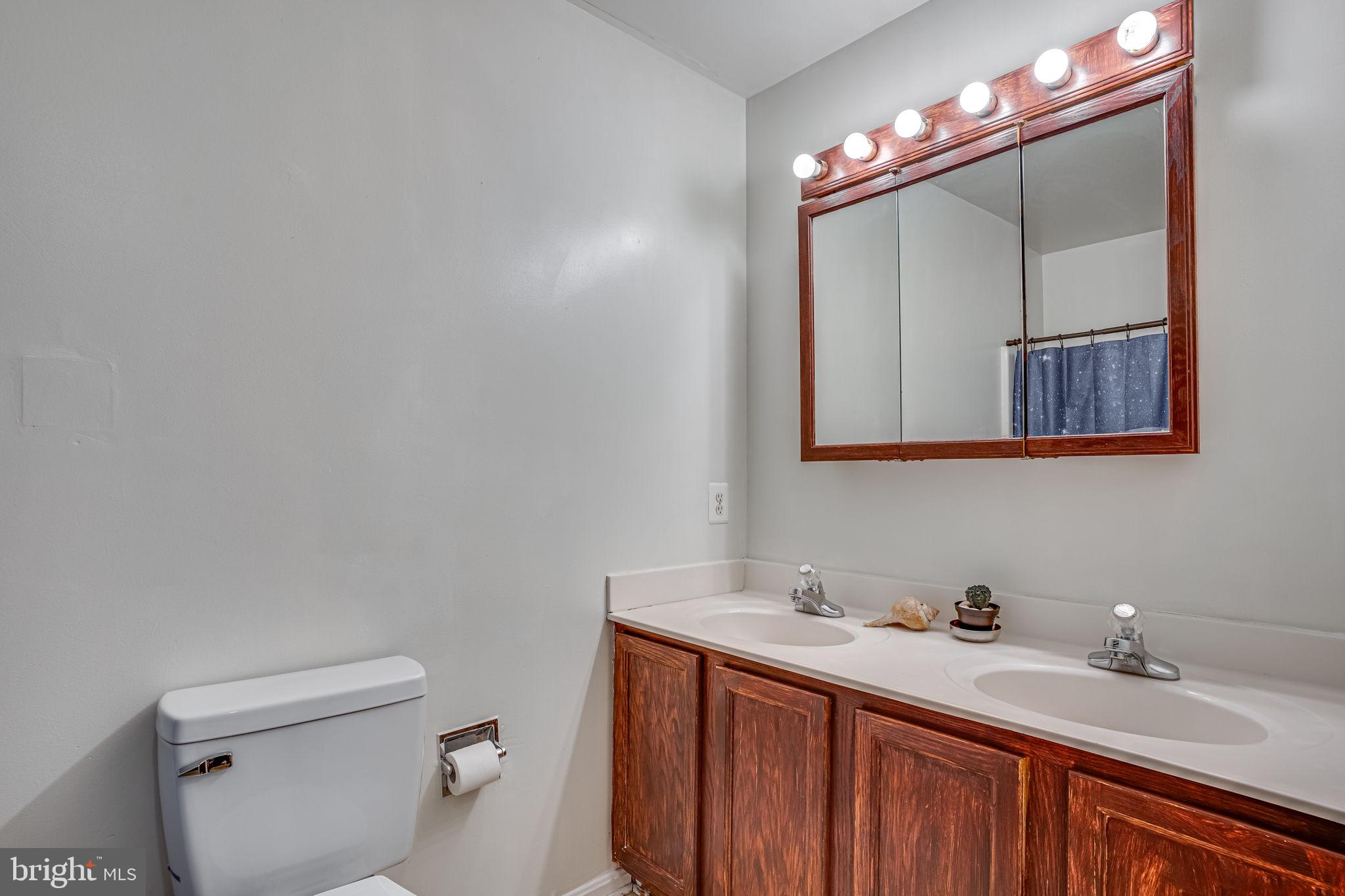 CHESTNUT ACRES - Residential