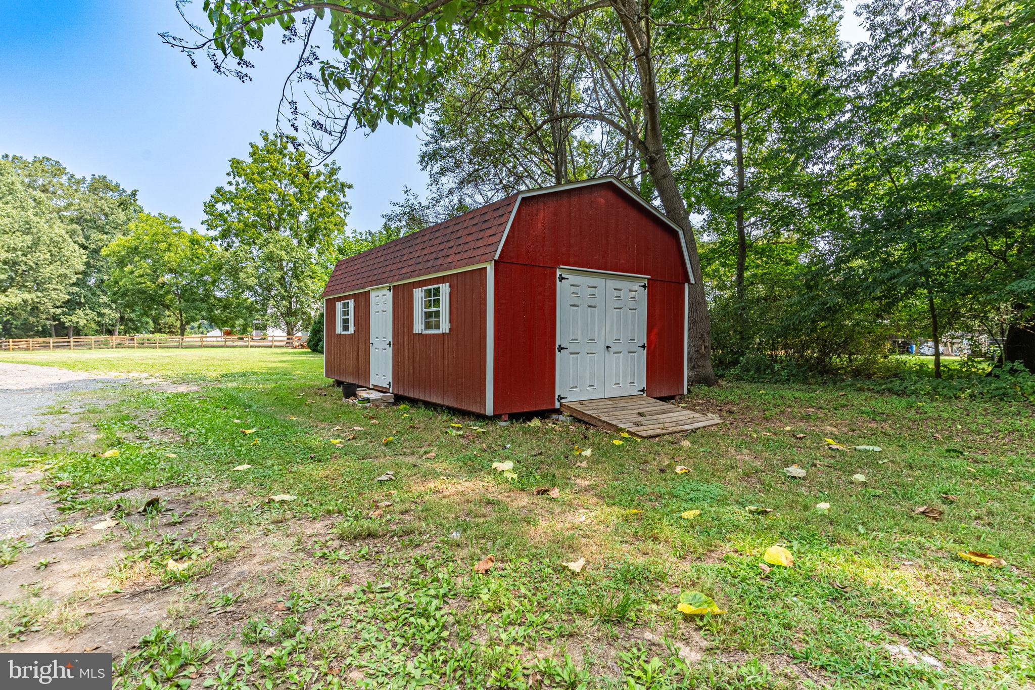 CHESTNUT ACRES - Residential