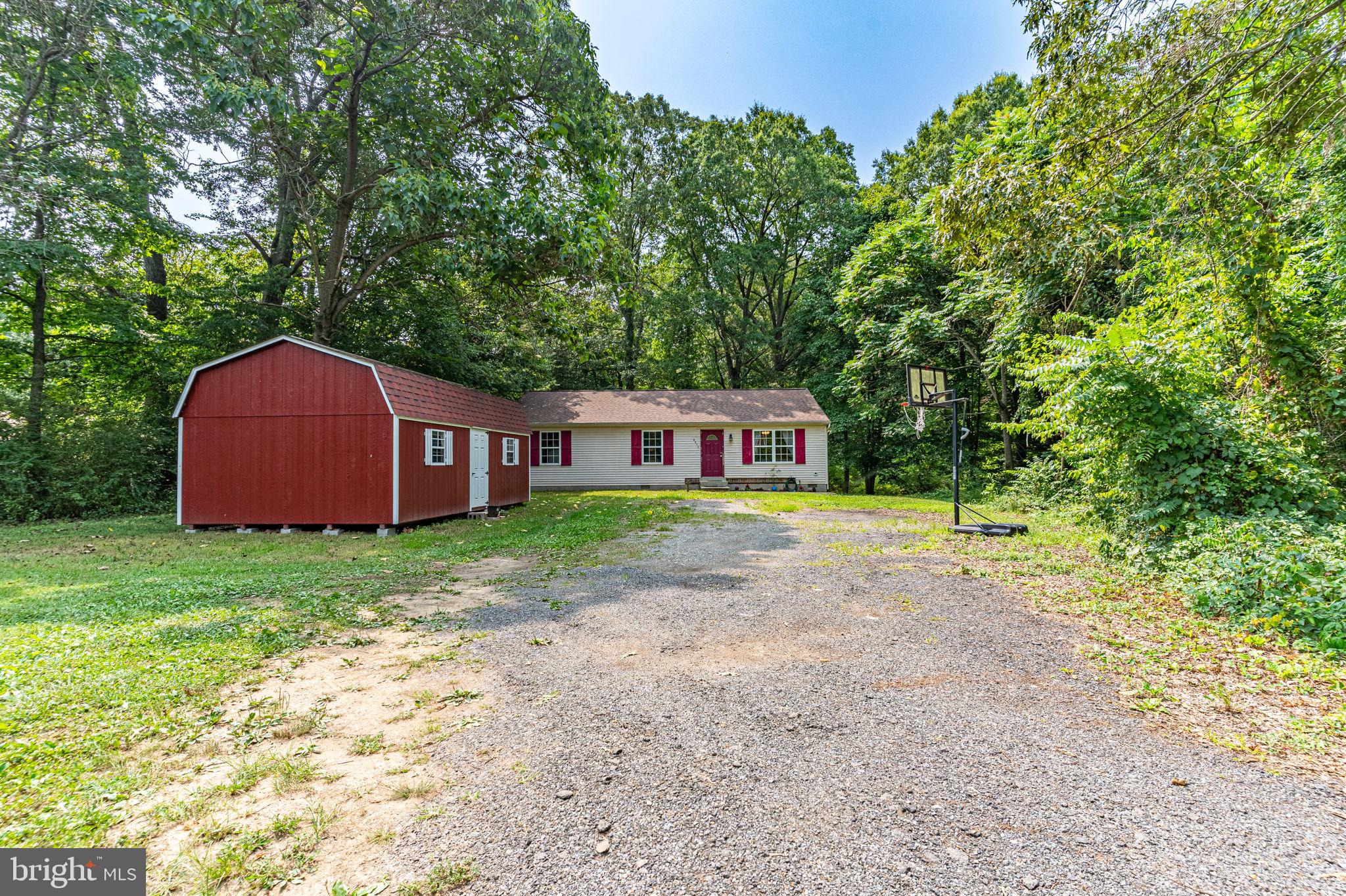 CHESTNUT ACRES - Residential