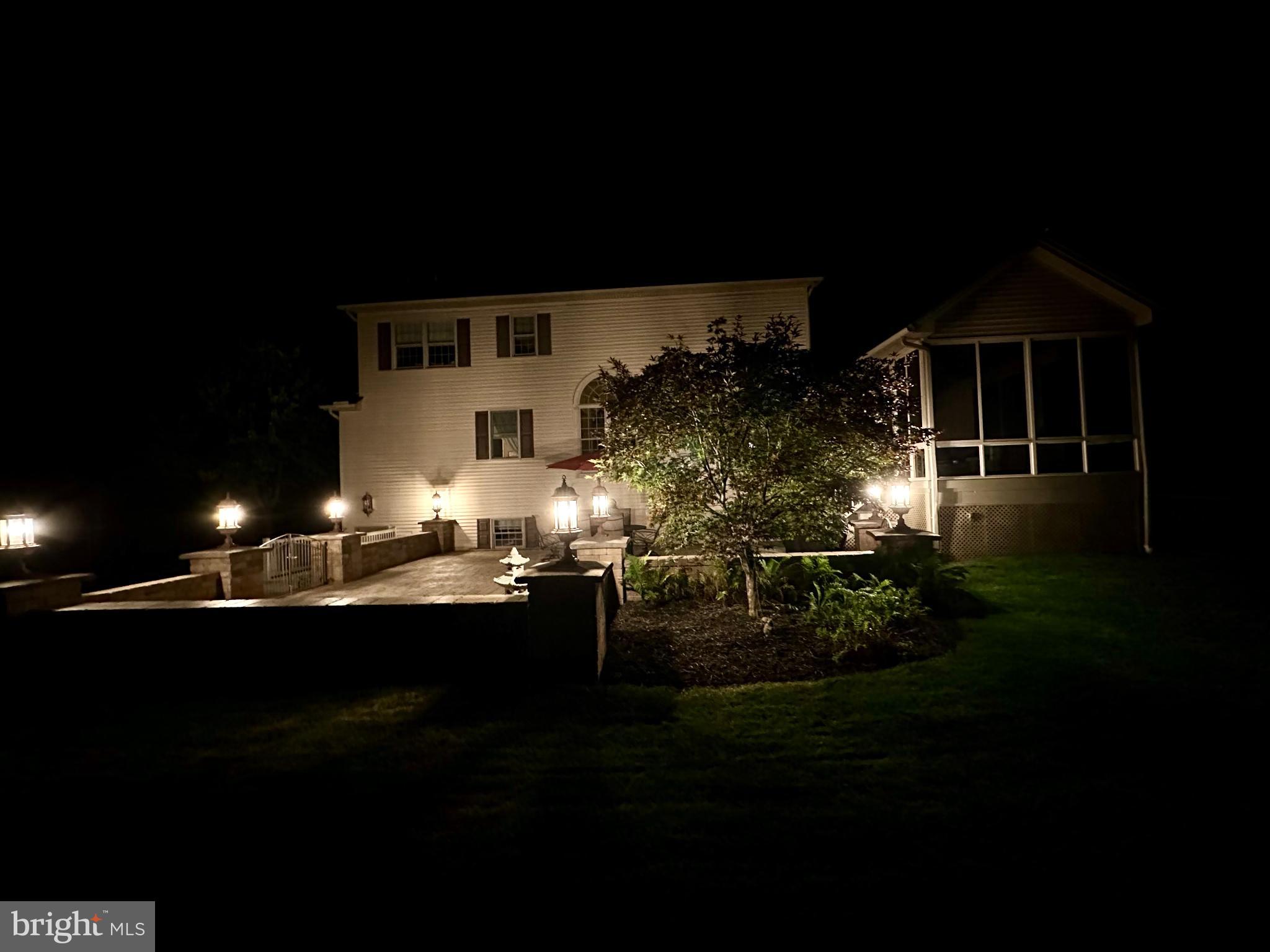 FARMINGTON - Residential