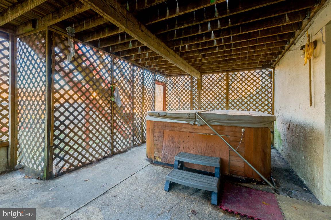 MARLTON - Residential