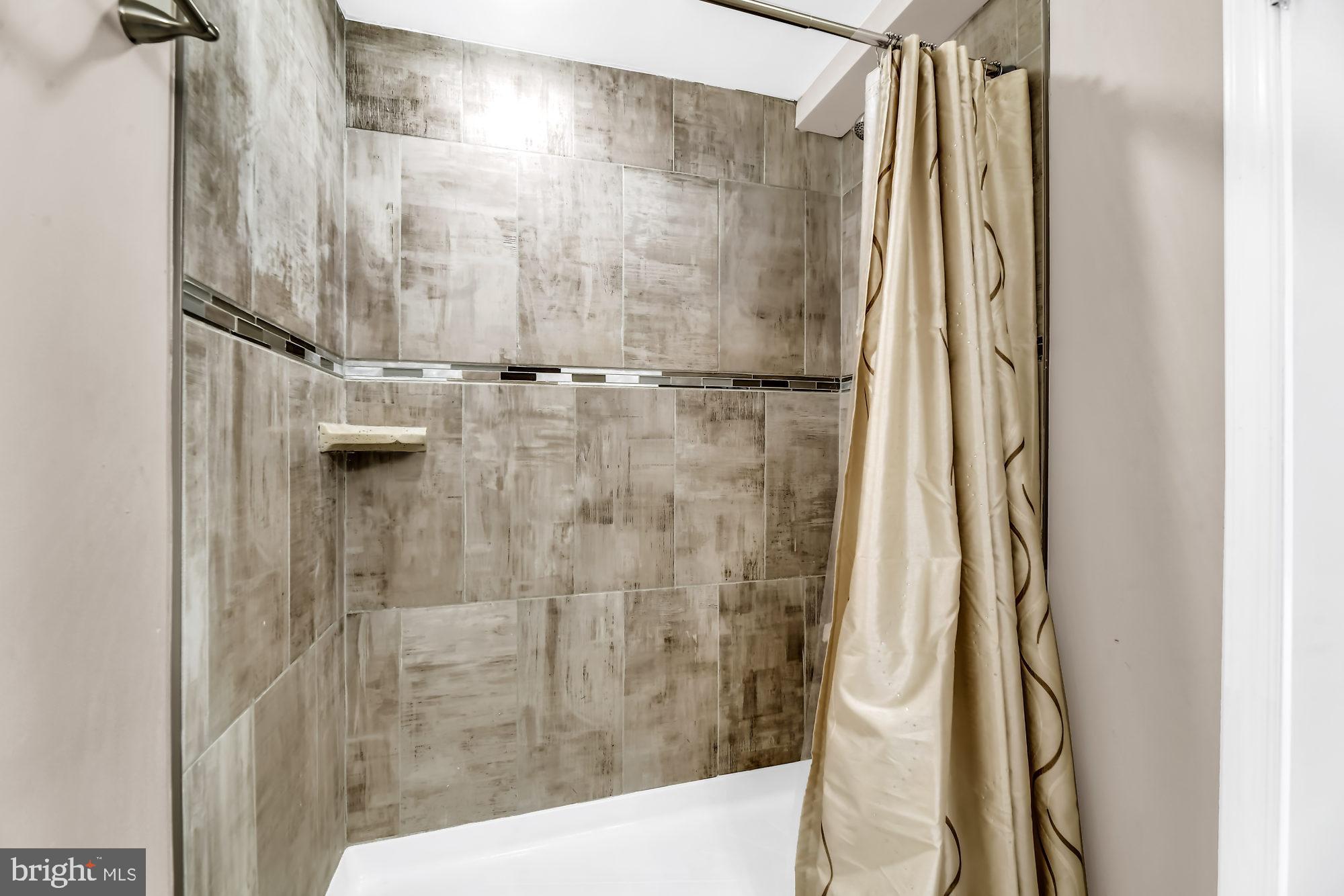 UPTON VILLAGE NORTH - Residential