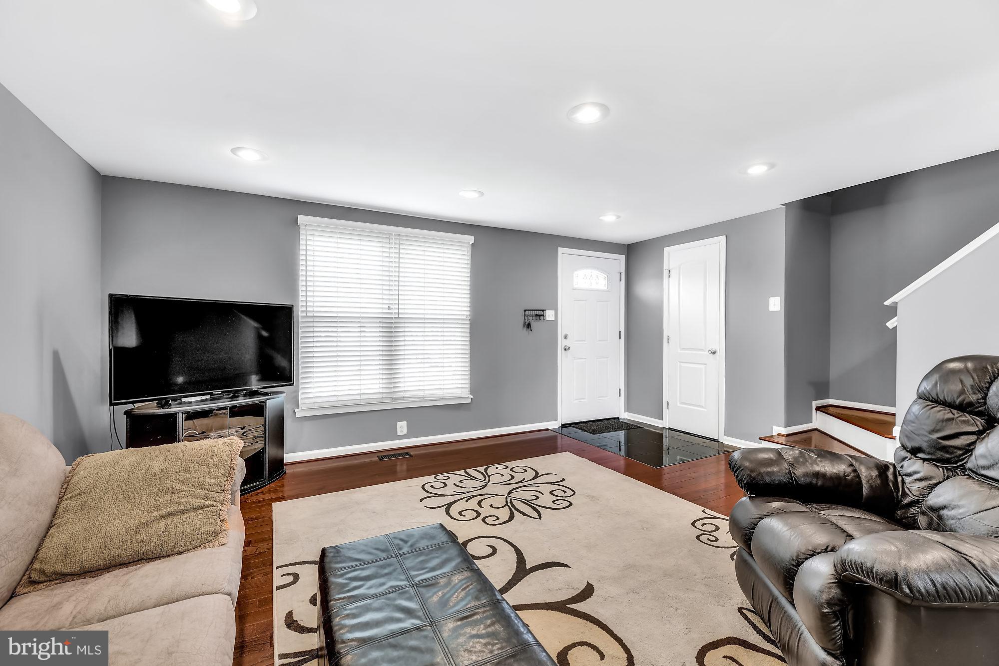 UPTON VILLAGE NORTH - Residential