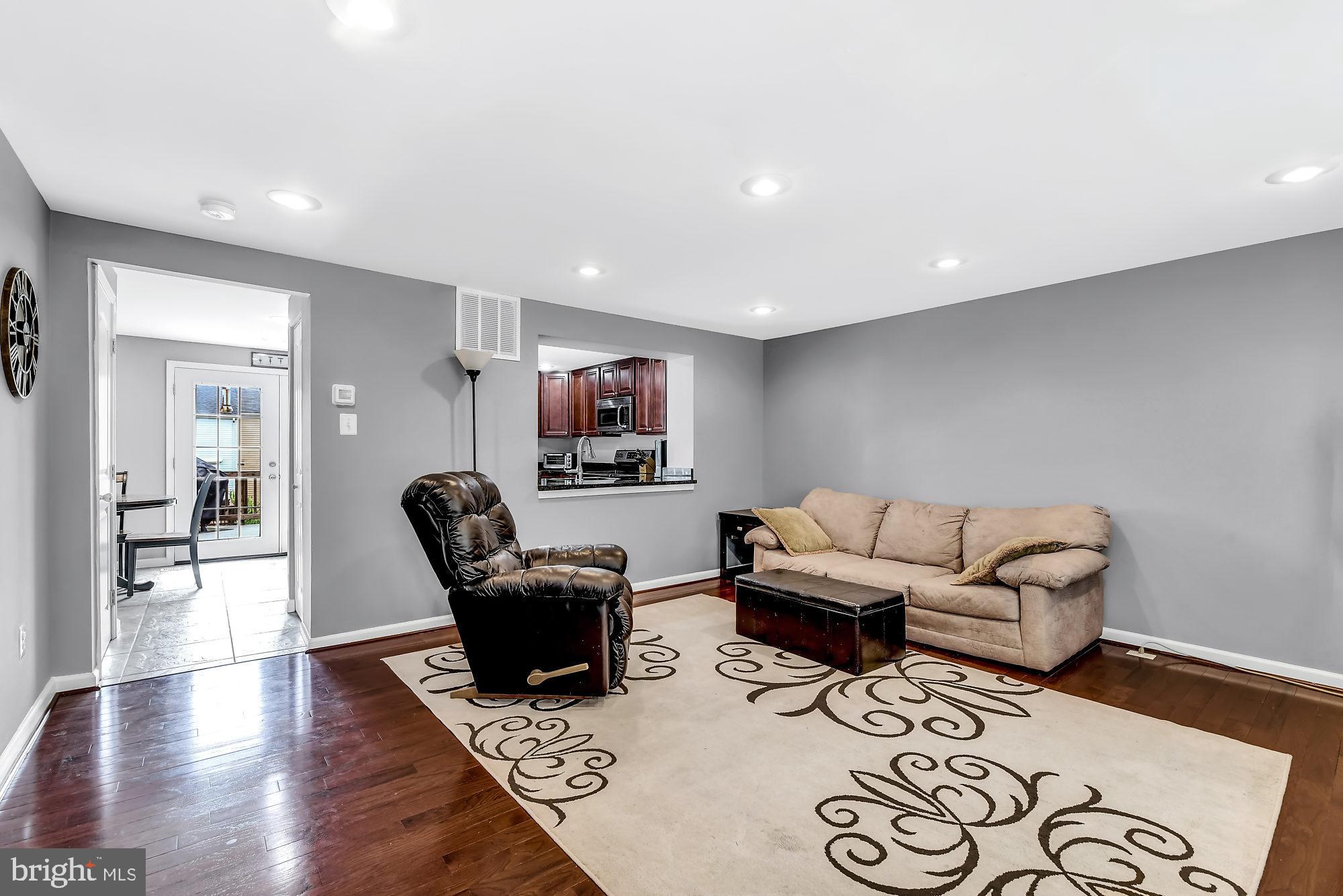 UPTON VILLAGE NORTH - Residential