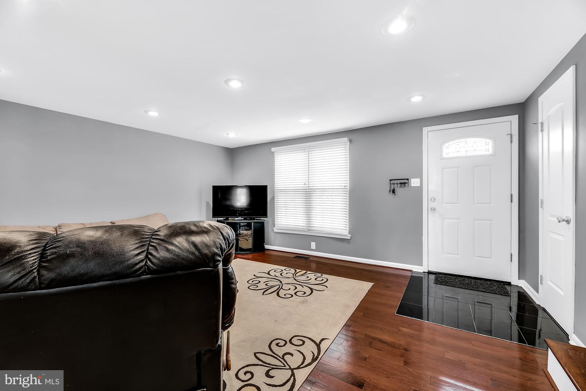 UPTON VILLAGE NORTH - Residential